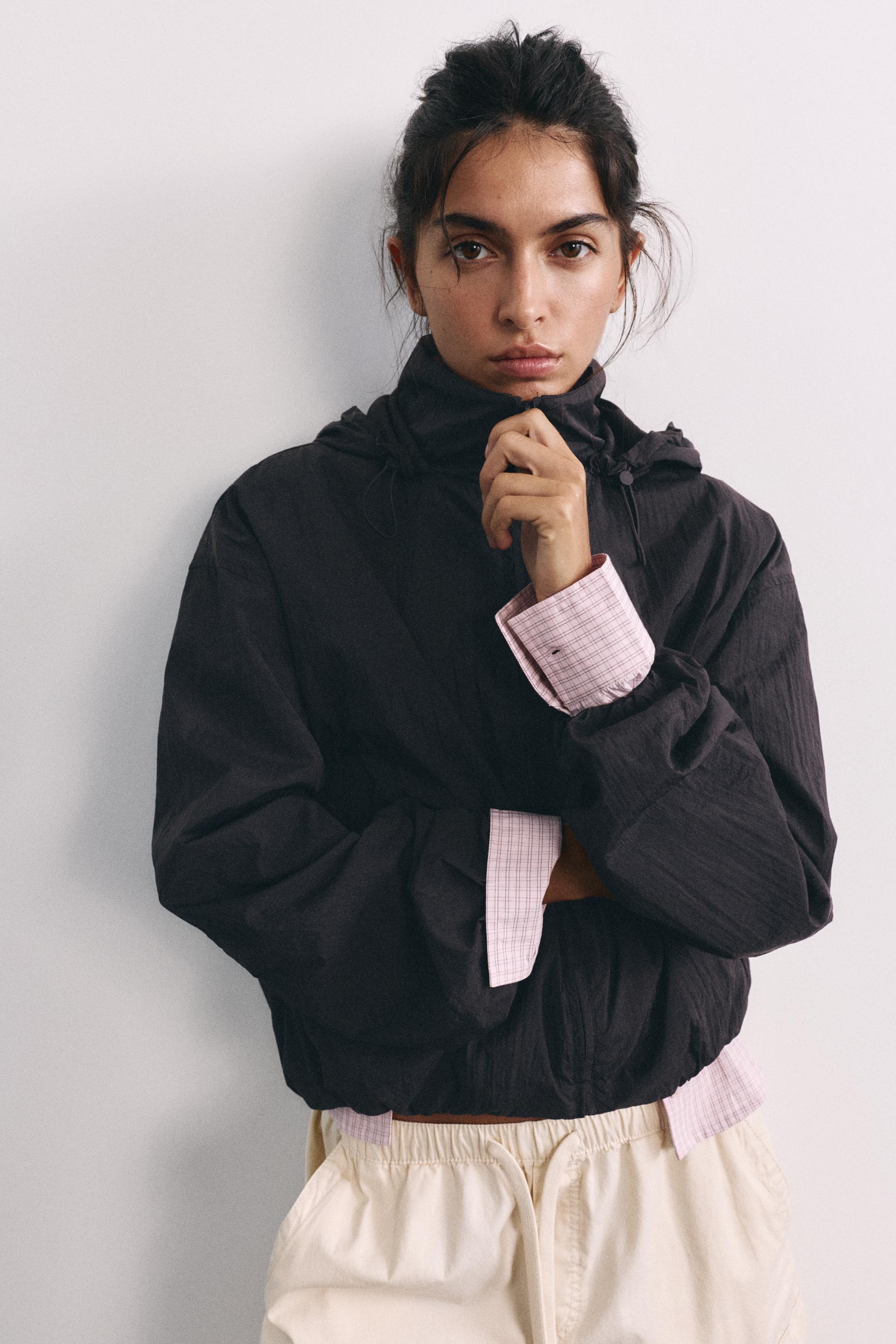 Lightweight hooded jacket — Black