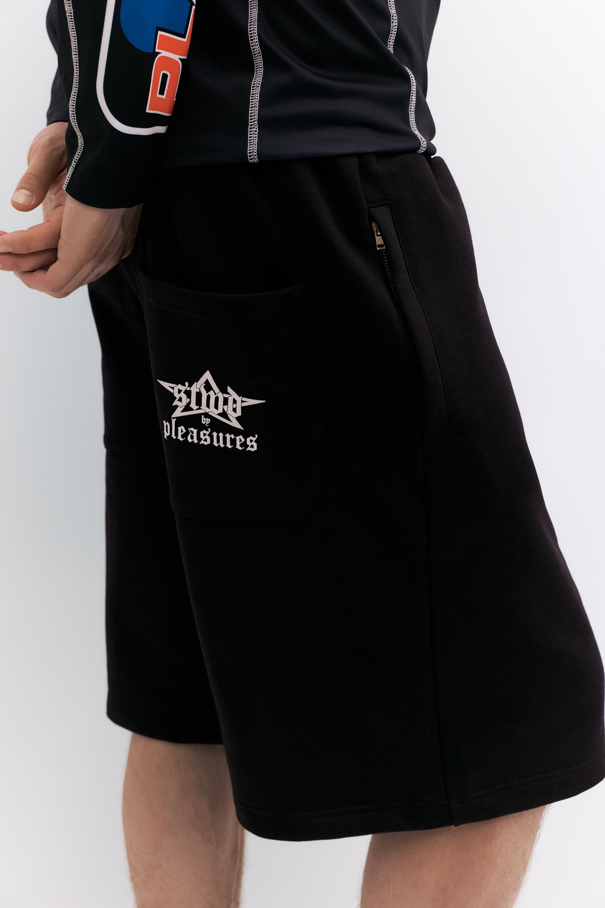 Pleasures x STWD Bermuda jogger shorts — Black