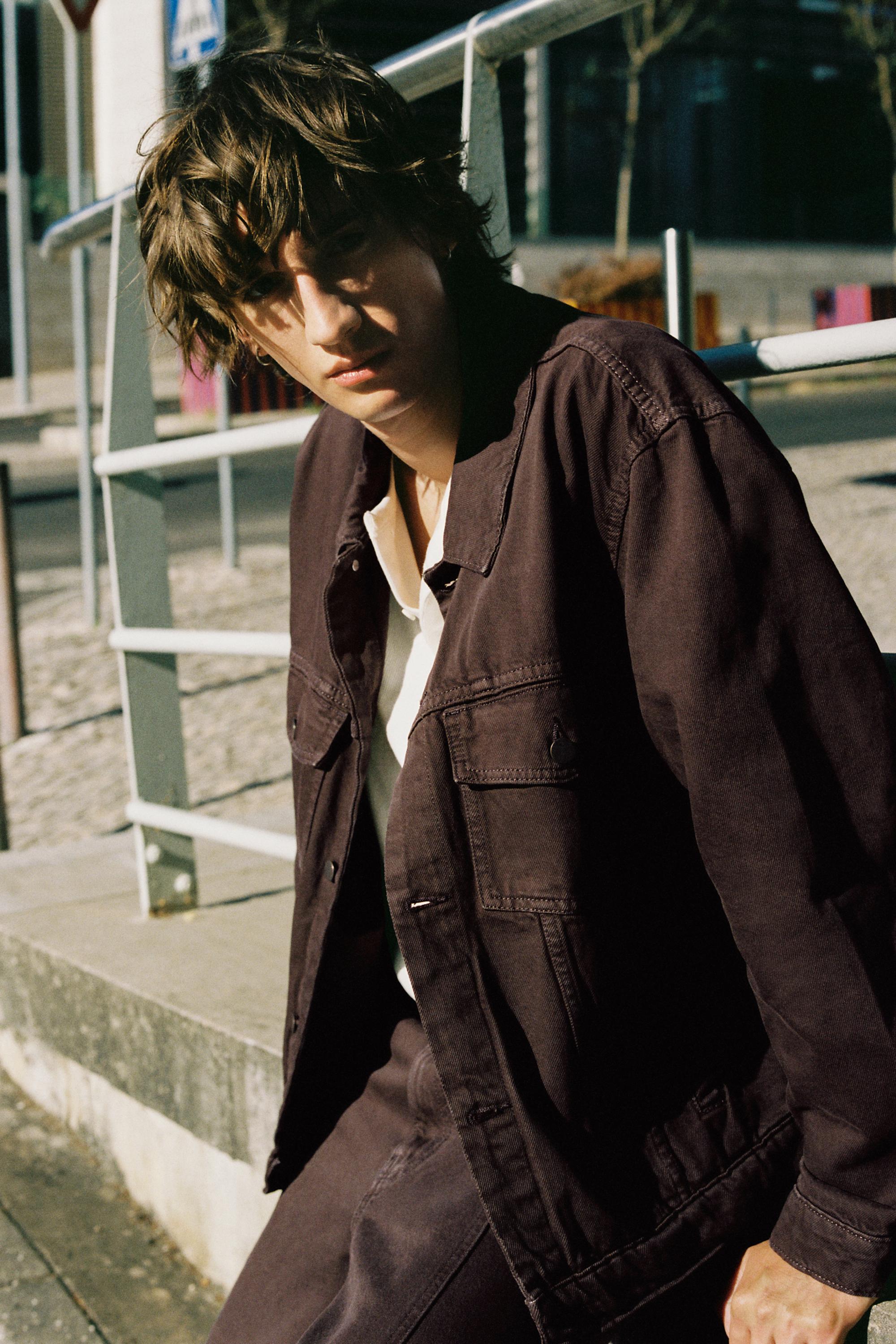 Trucker denim jacket — Brown
