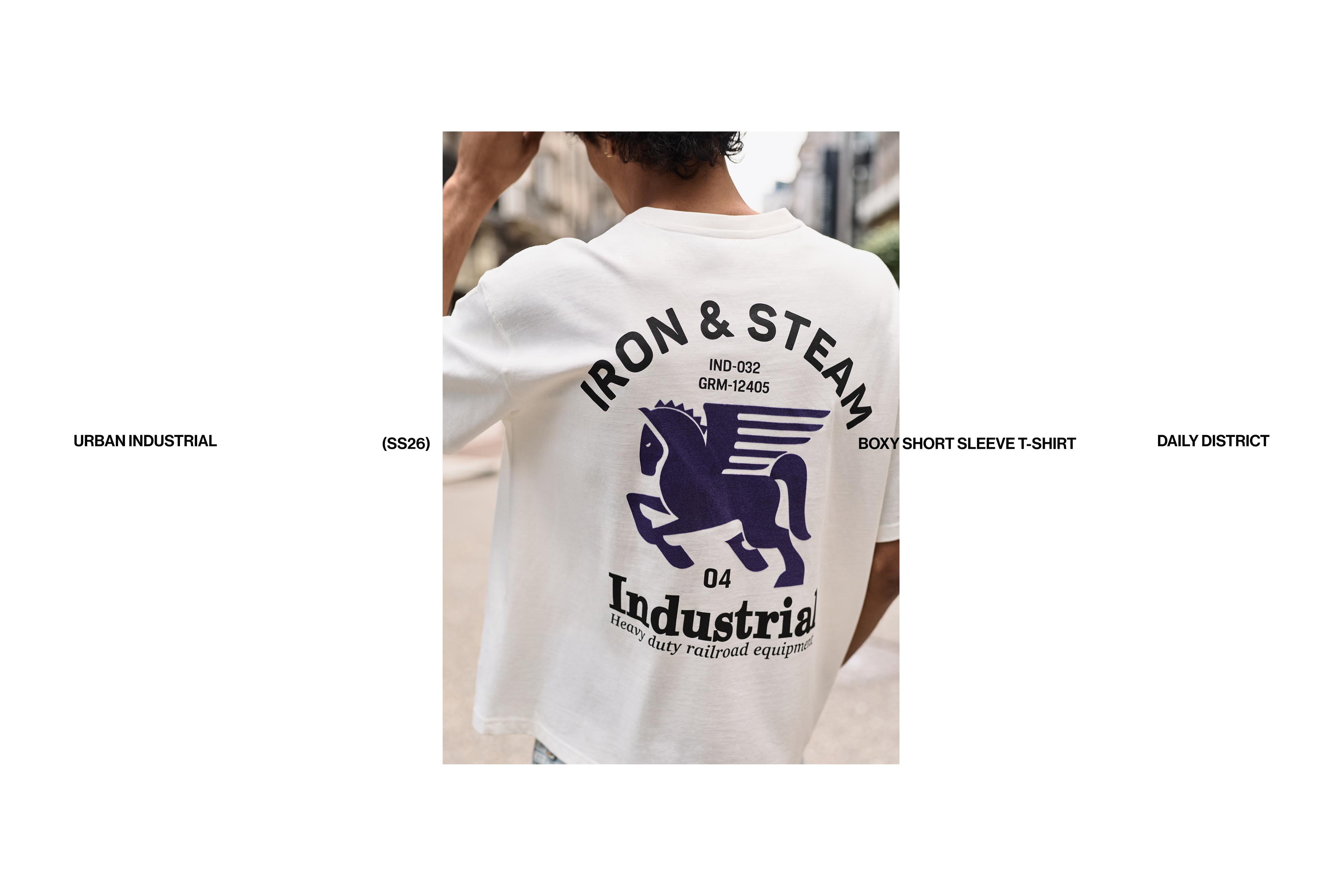 Boxy T-shirt with graphic embroidery — White