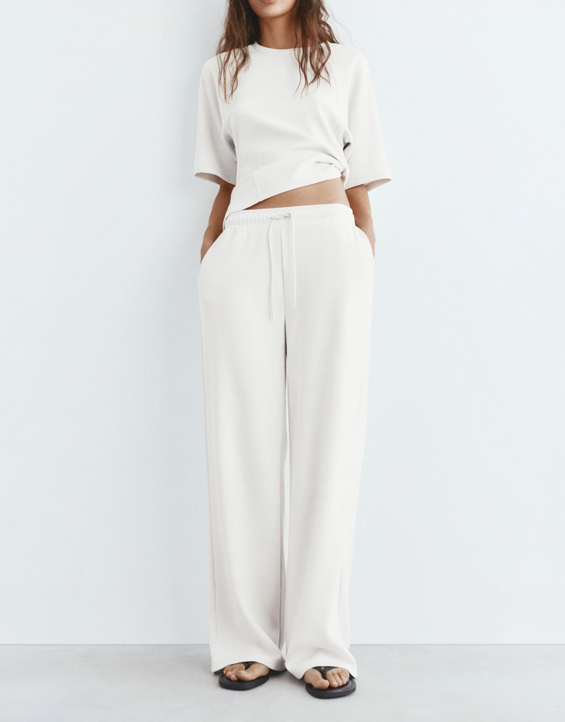 Yumuşak dokunuşlu geniş paça pantolon - Görsel 134