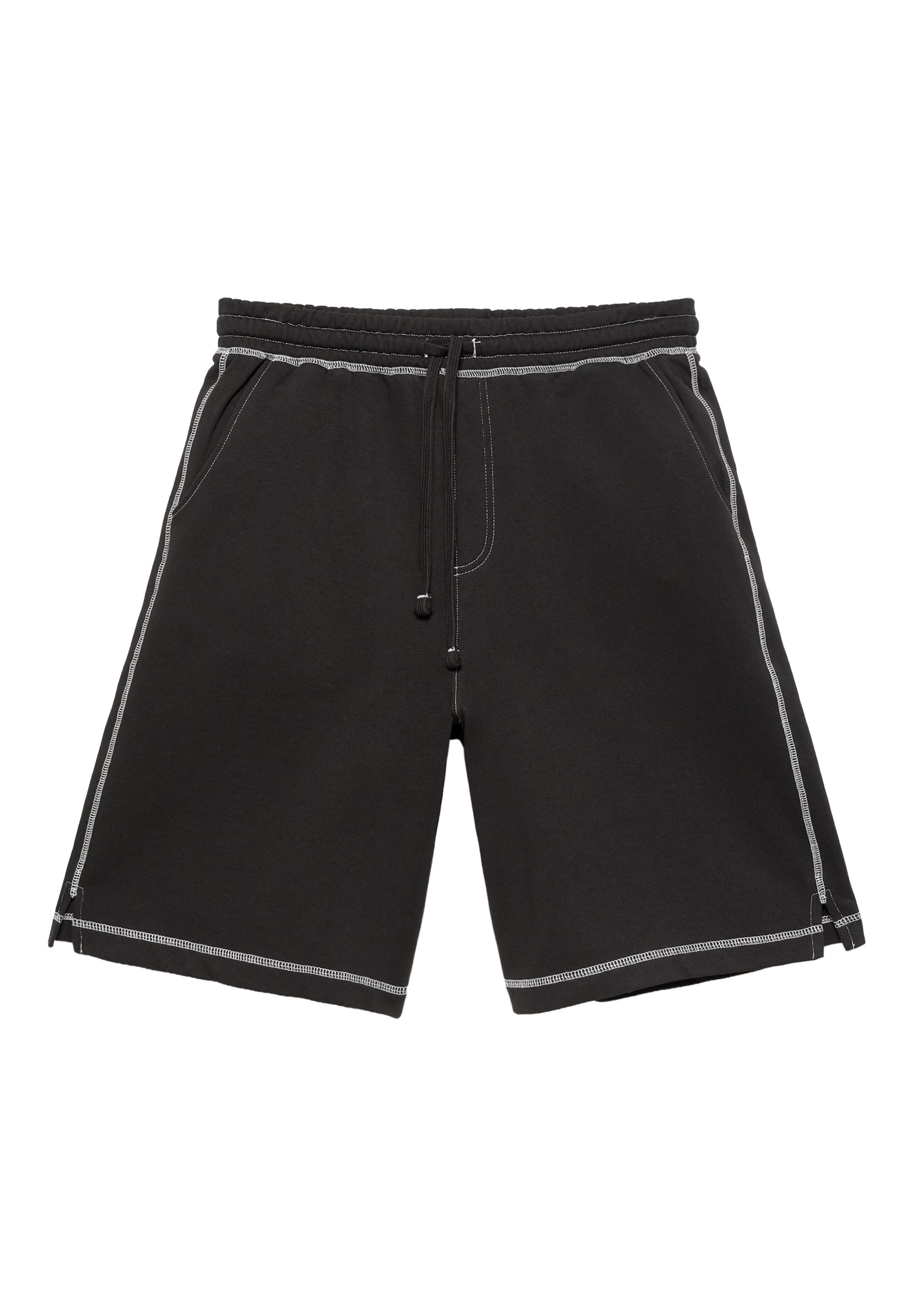 STWD jogger Bermuda shorts with seams — Black