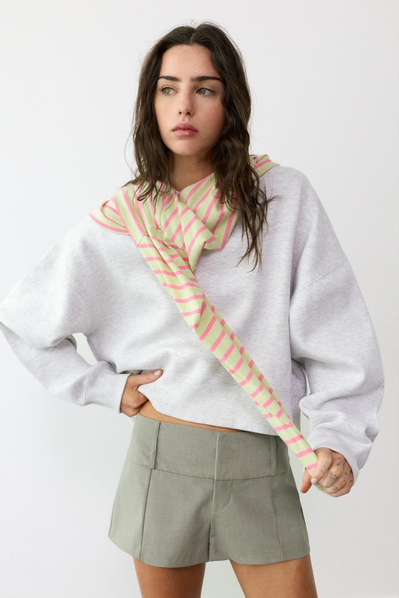 Round neck sweatshirt — Grey marl