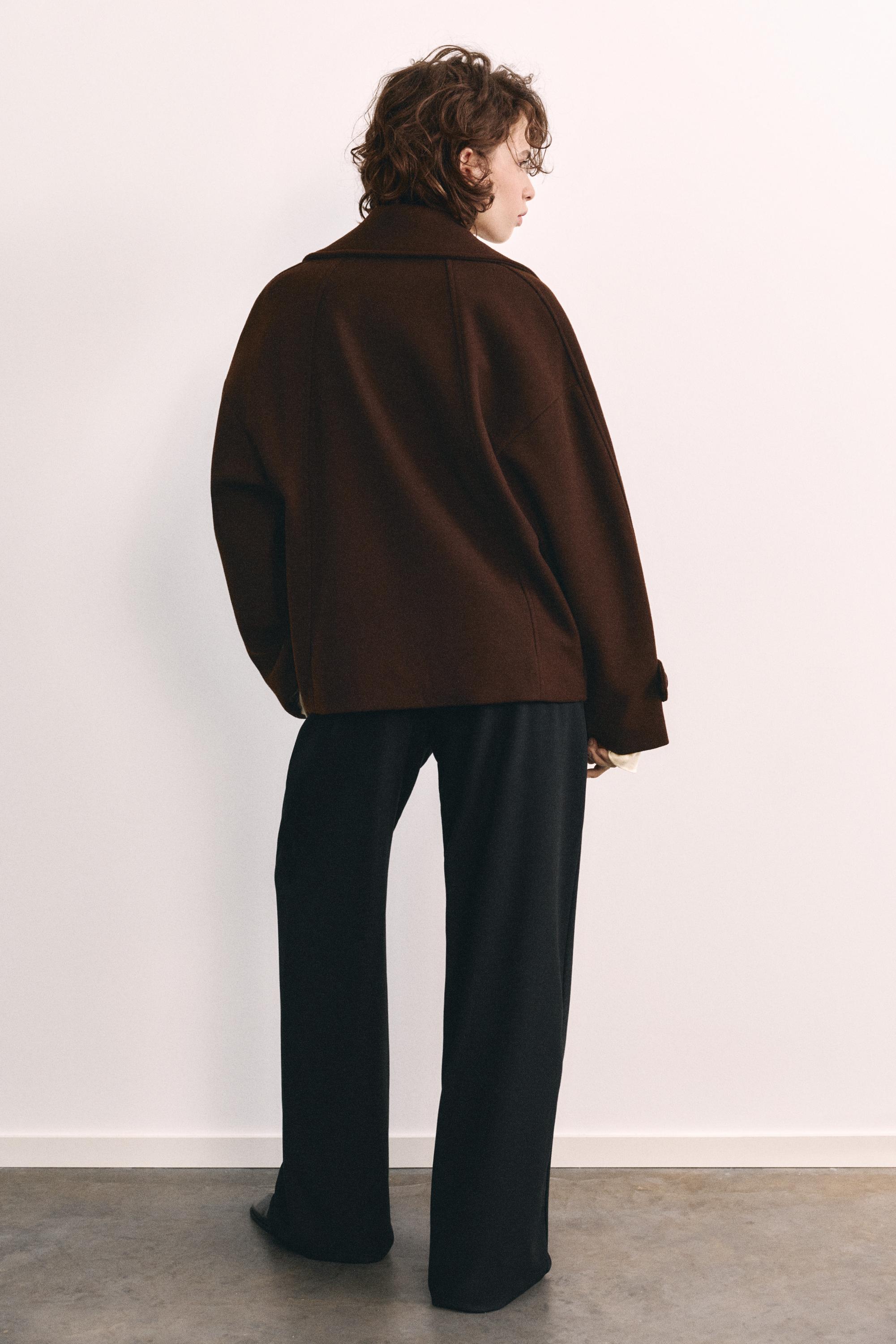 Short felt texture coat — Chocolate