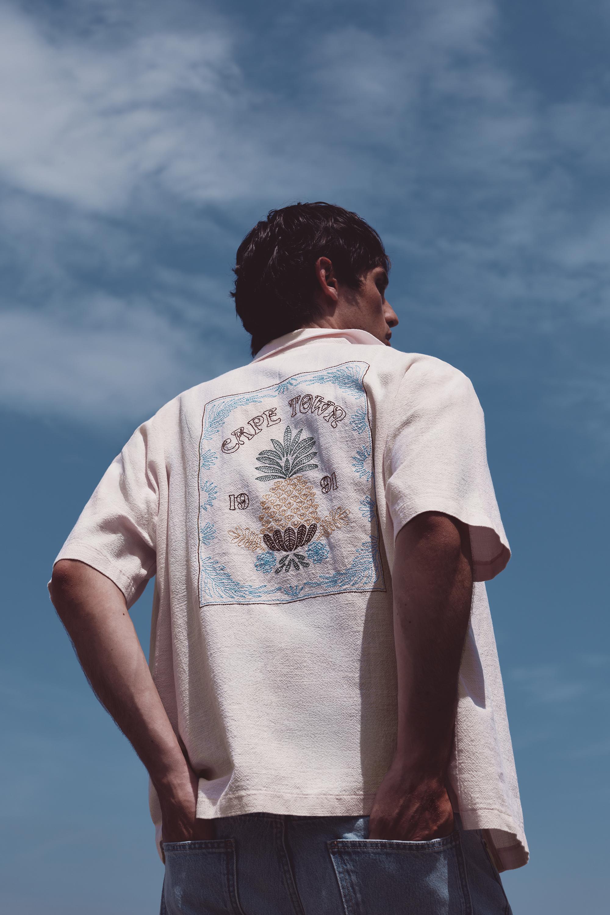 Camicia A Maniche Corte Con Ricamo Ananas