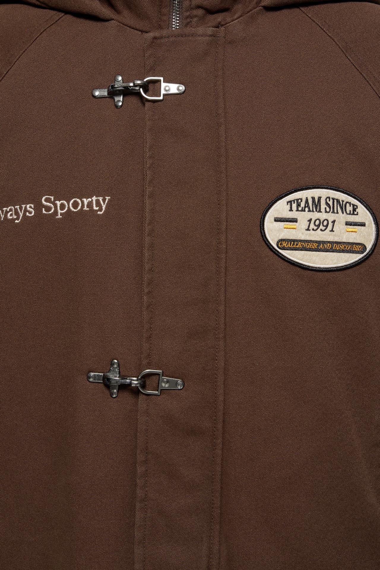 Jacket with hood and fireman clasp — Brown