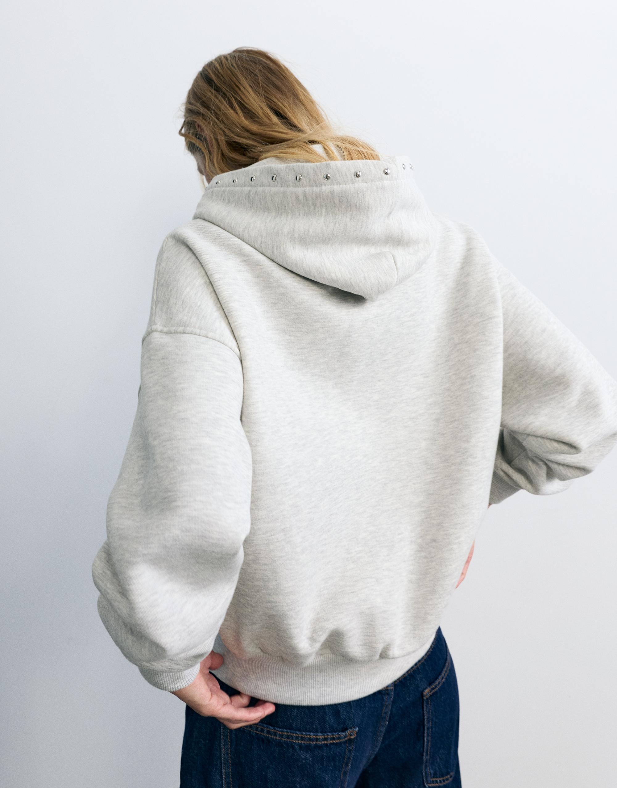 Studded hoodie — Grey marl