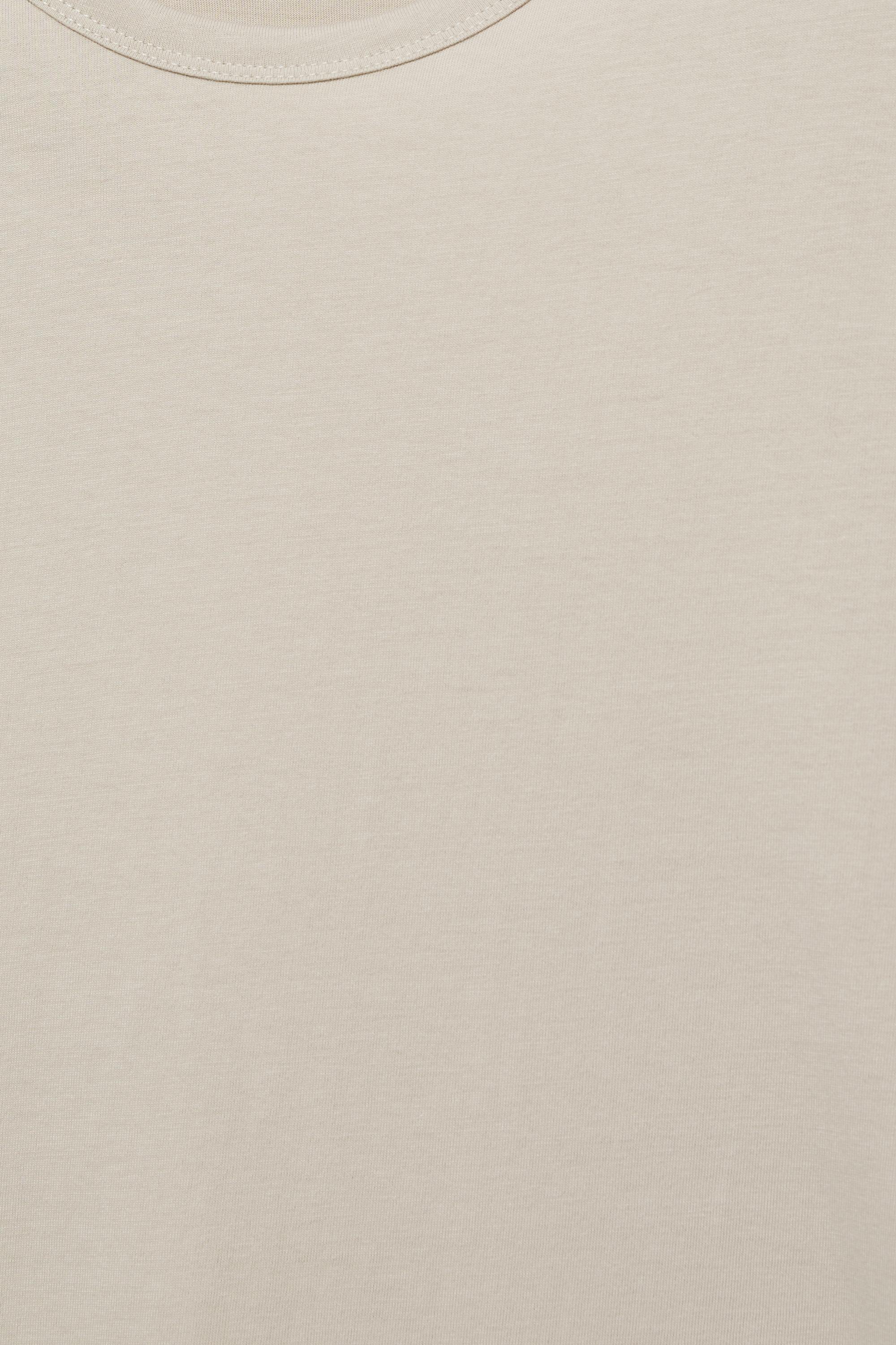 Slim fit basic T-shirt — Sand