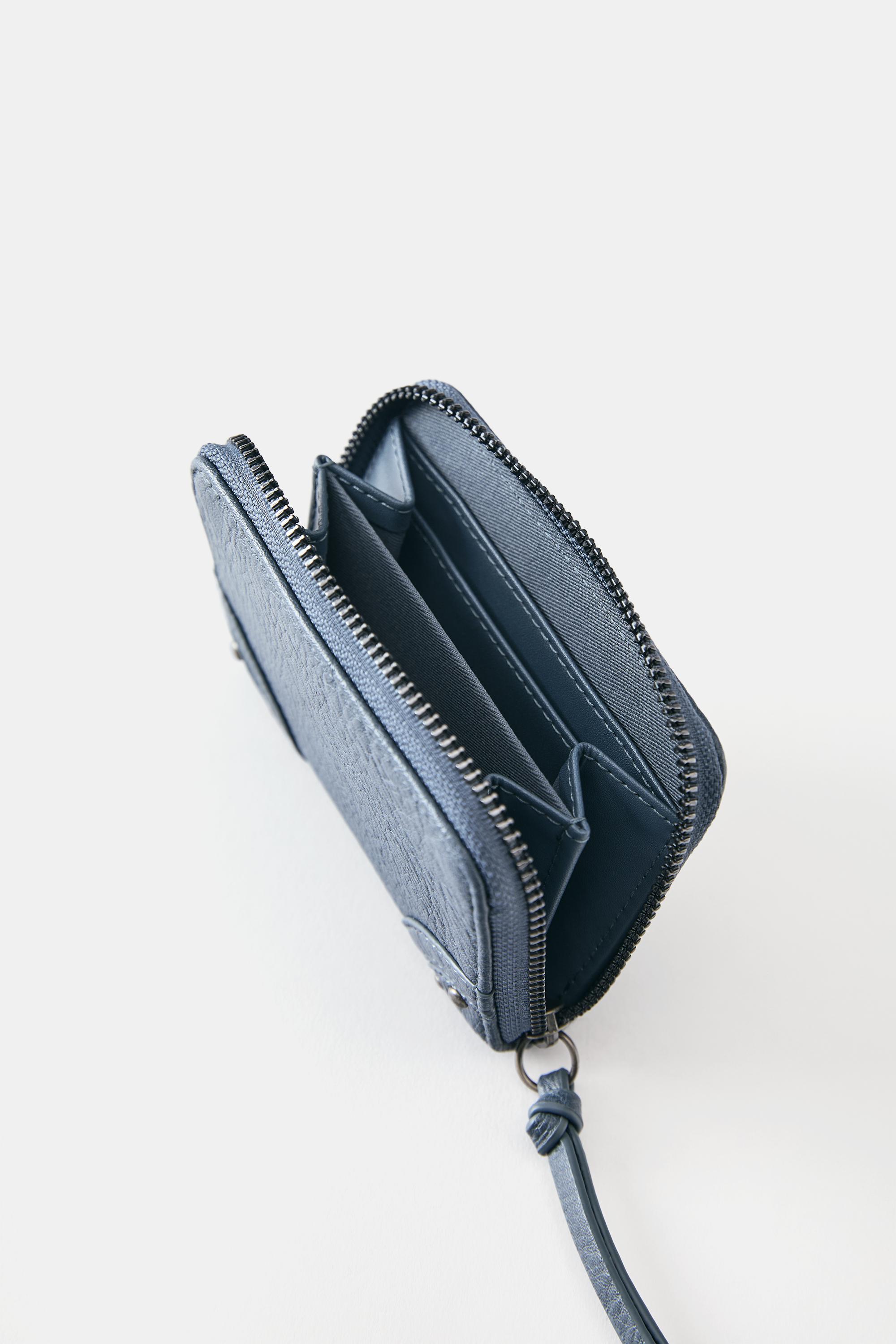 Studded purse — Blue