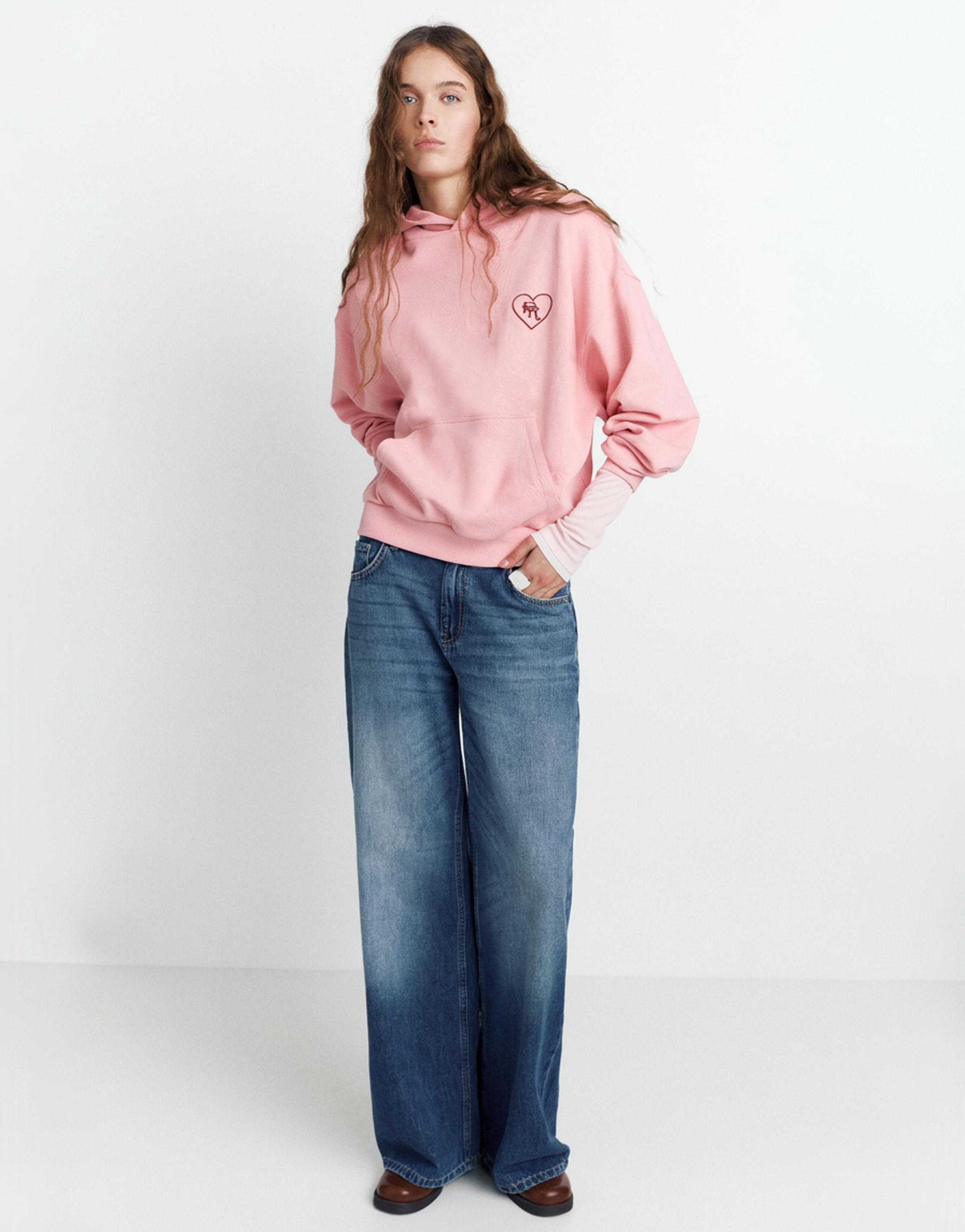 Kalp grafik baskılı kapüşonlu sweatshirt - Görsel 13