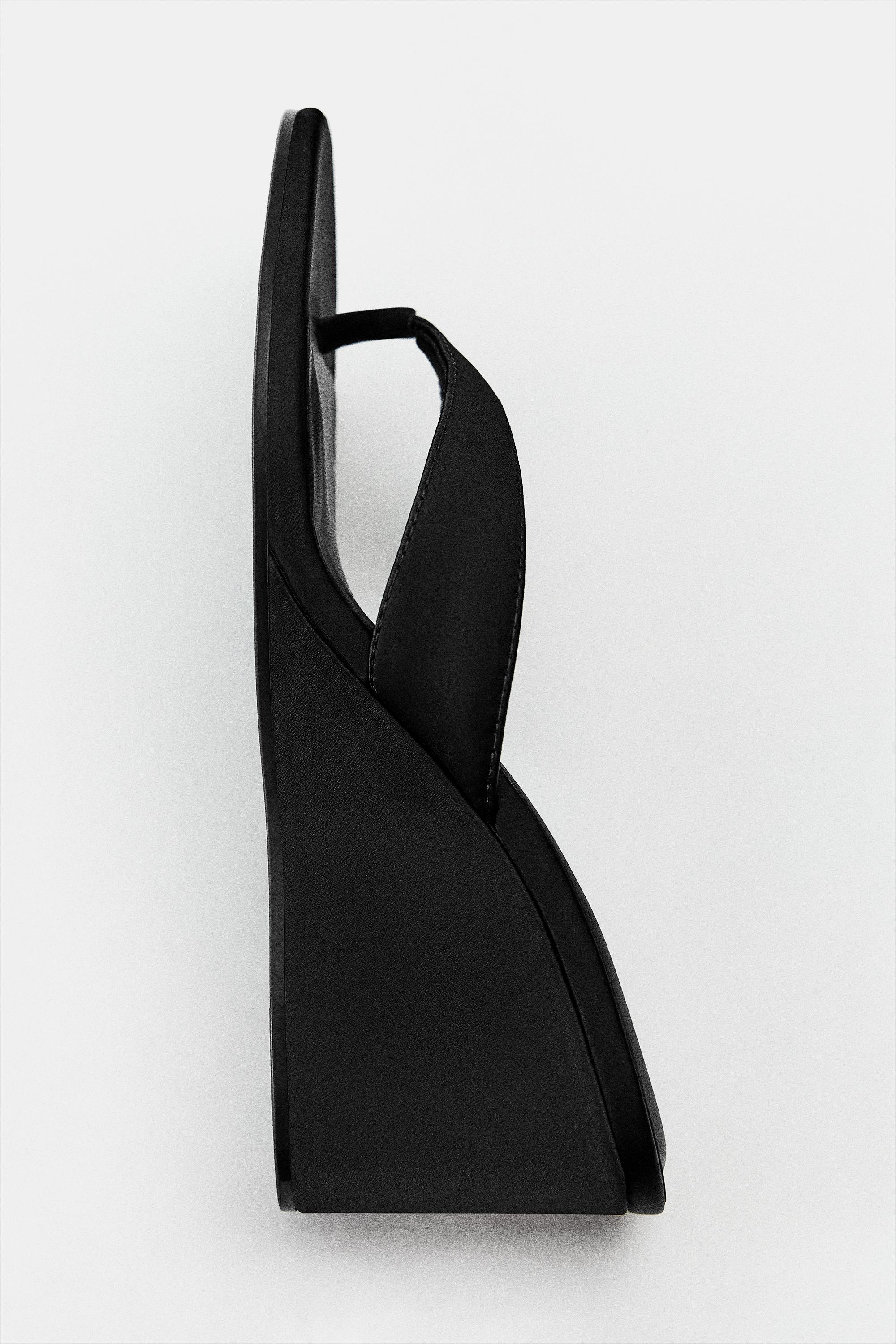 Wedge heel sandals — Black