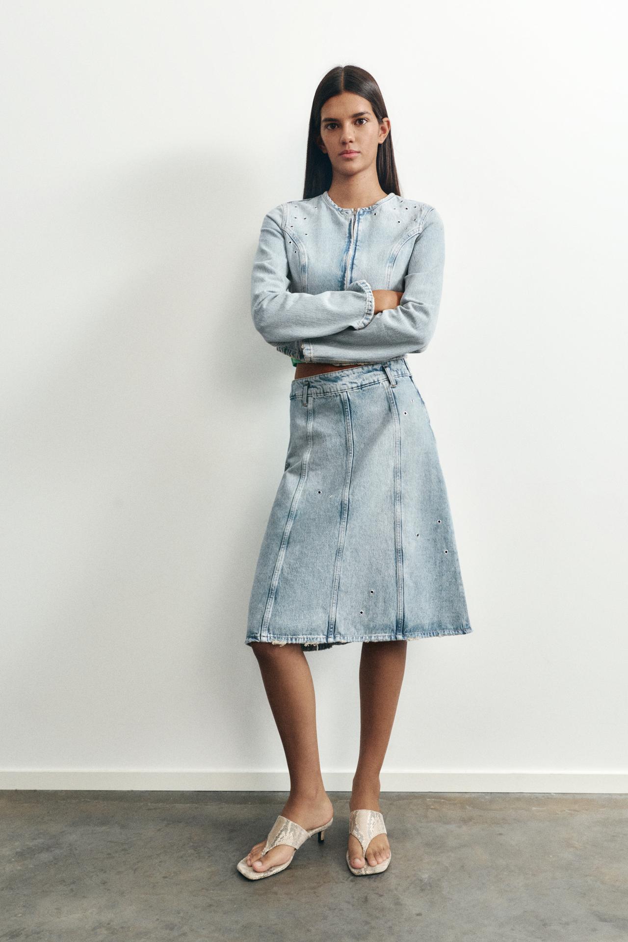 Eyelet denim jacket — Pale blue