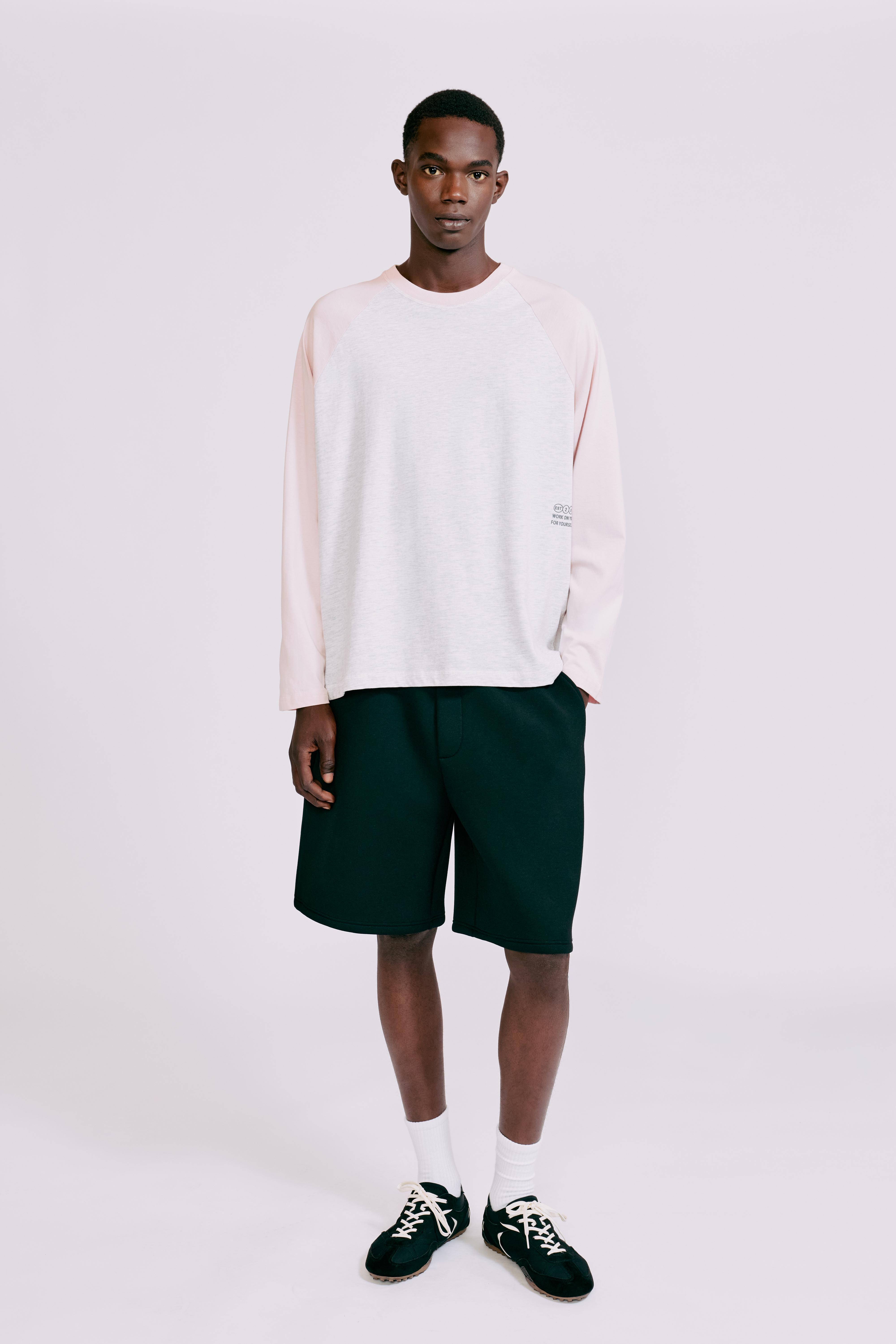 Raglan sleeve T-shirt — Pink