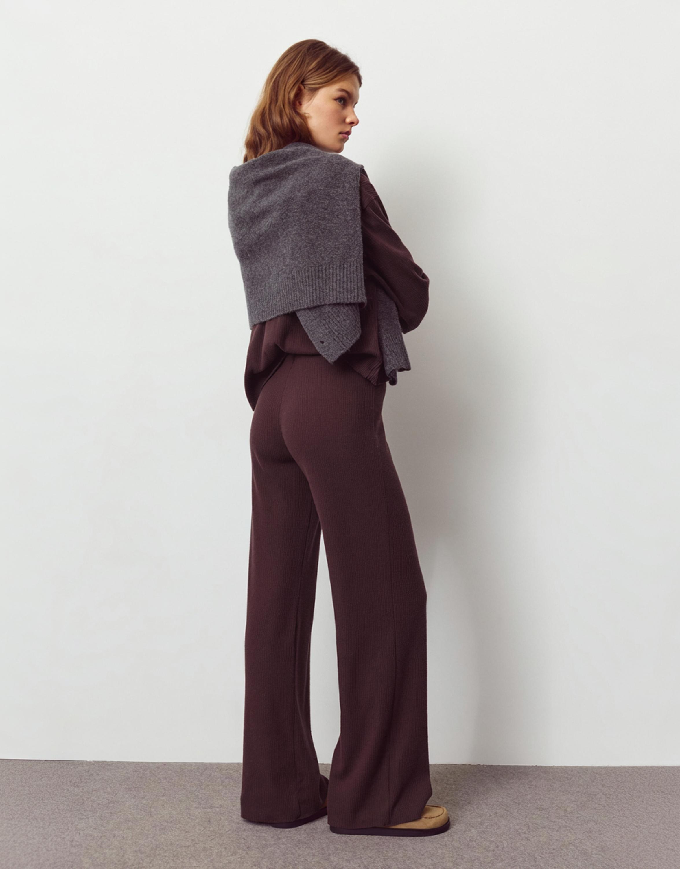 Soft touch straight fit trousers — Burgundy