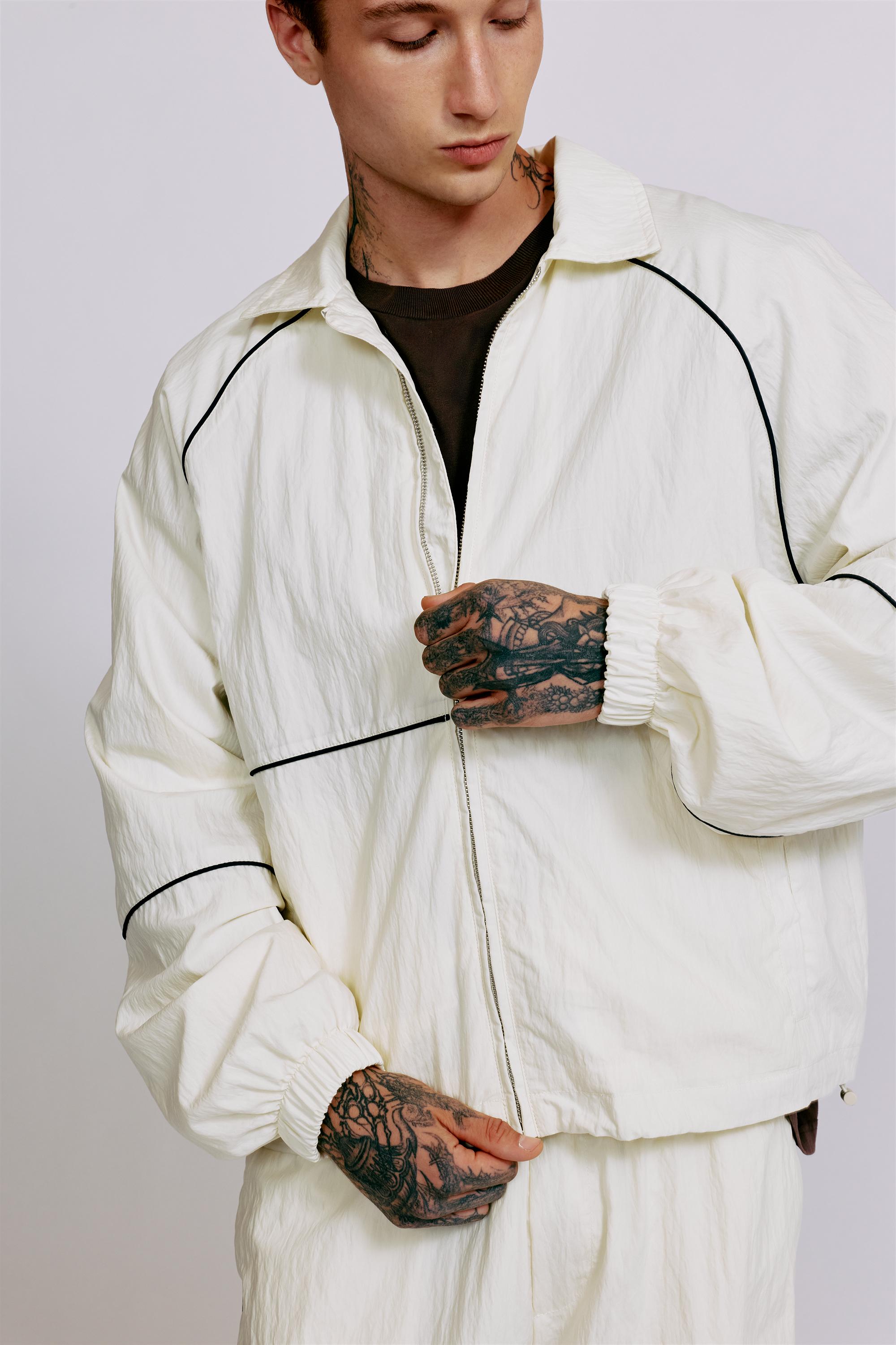 Lightweight contrast stitch jacket — Off white