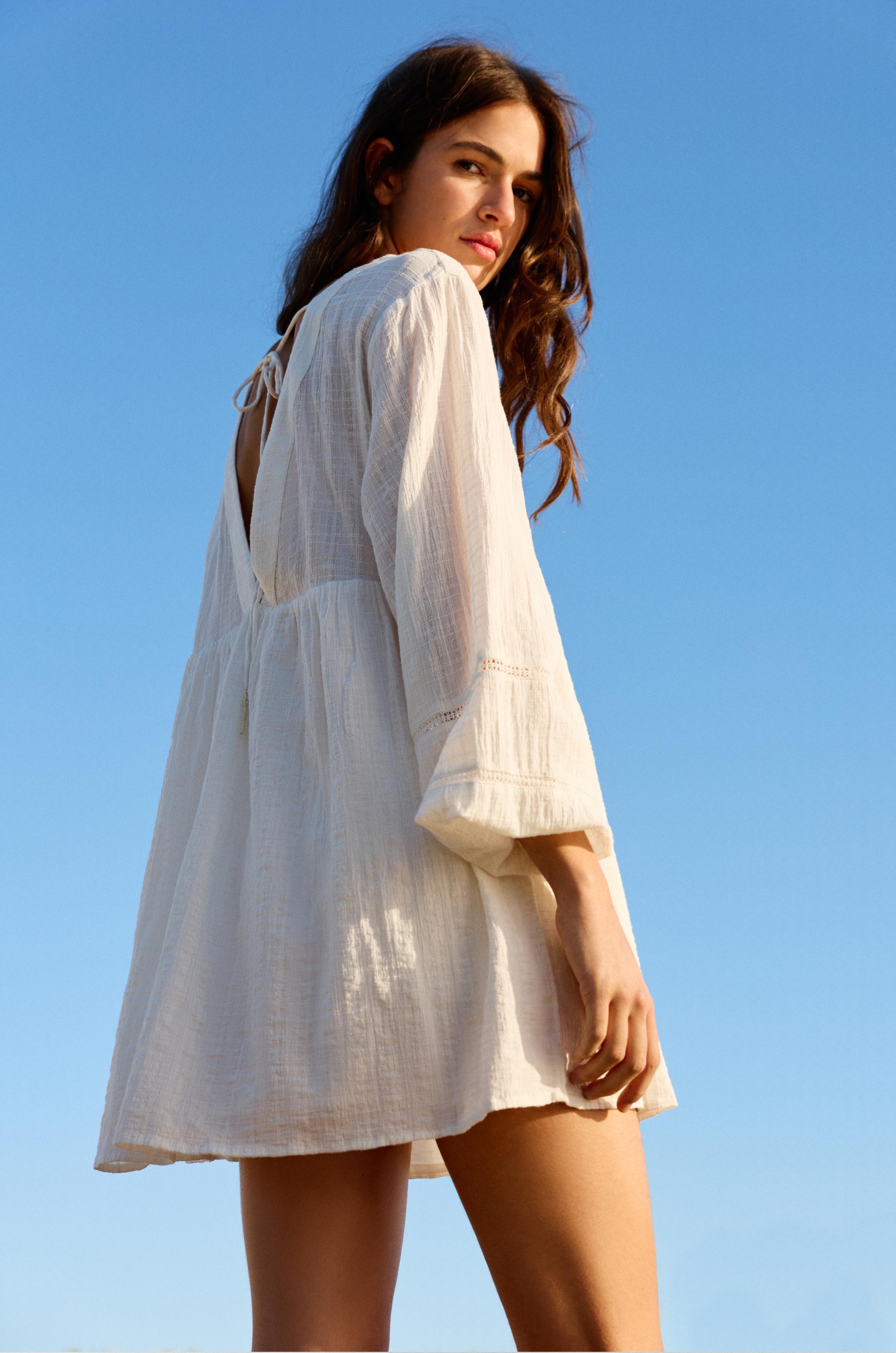 Short white dress — White