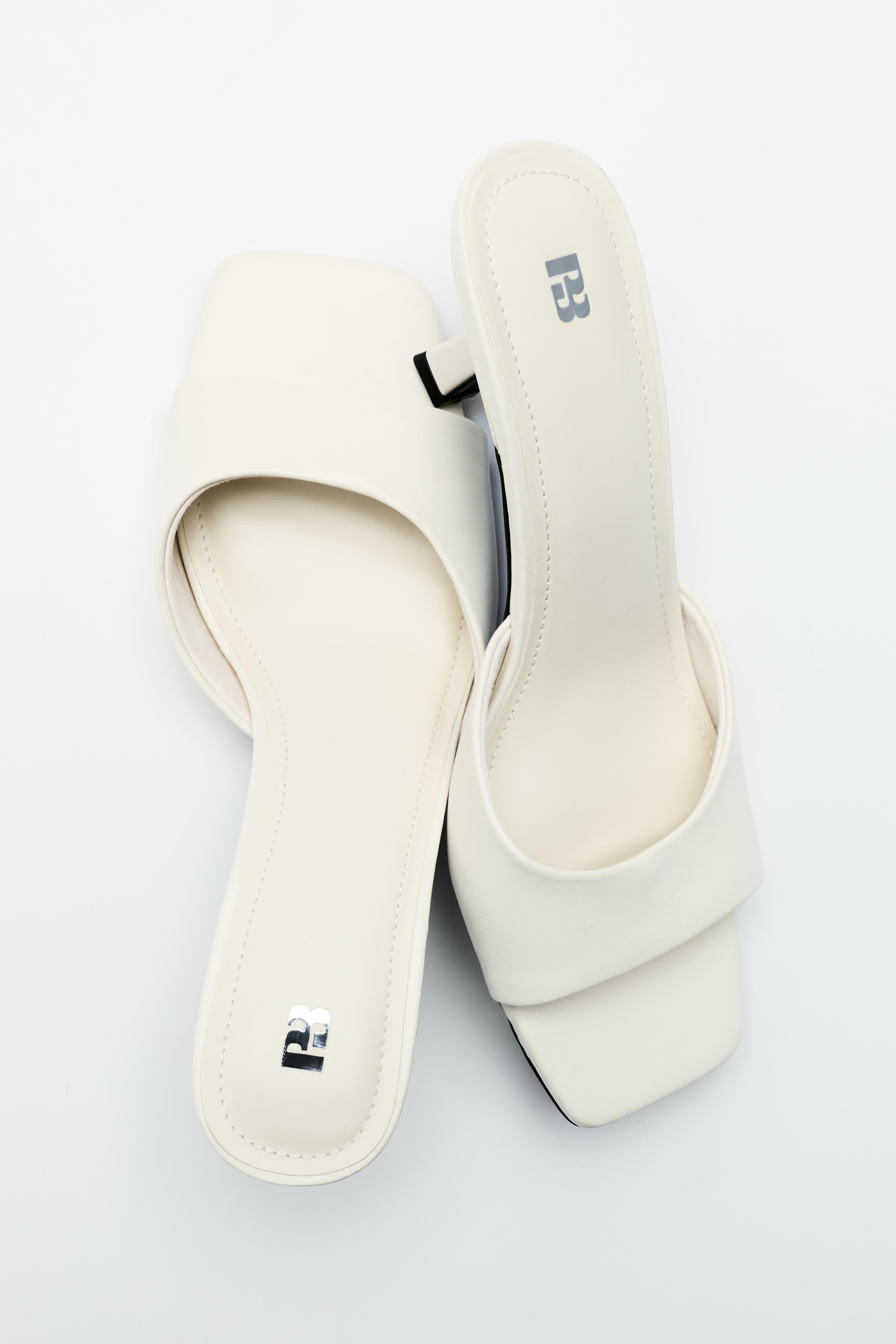 Heeled mule sandals — White