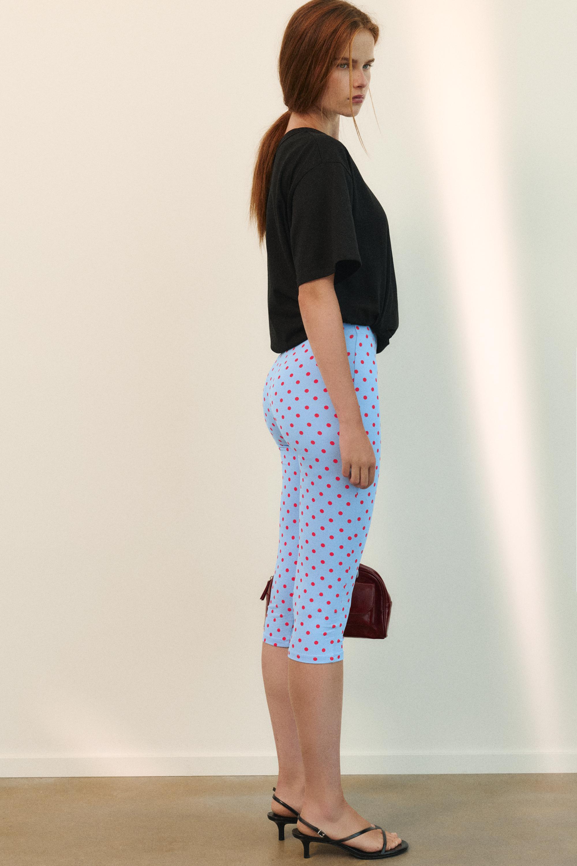 Polka dot capris — Pastel blue