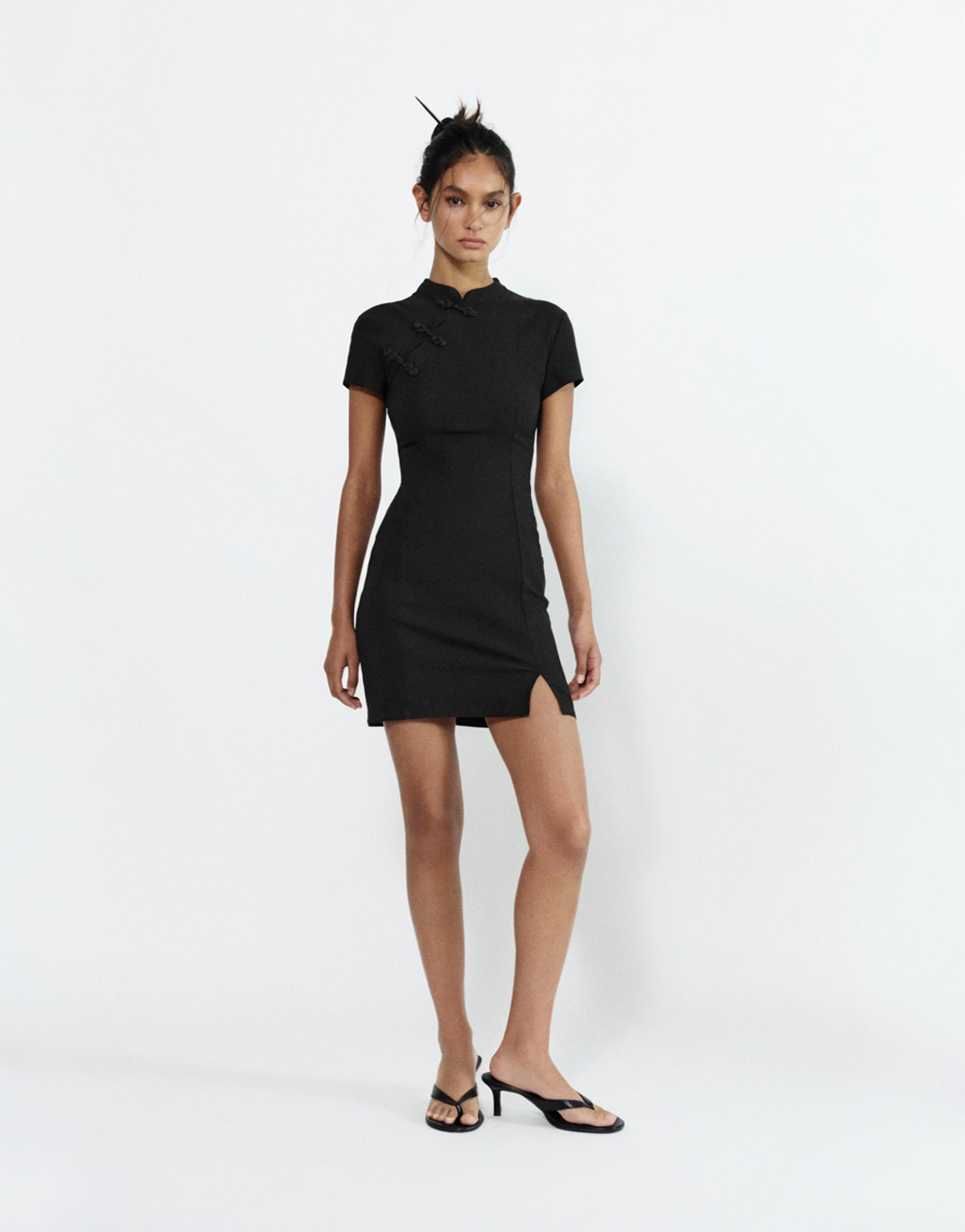 Short dress with knot buttons — Black