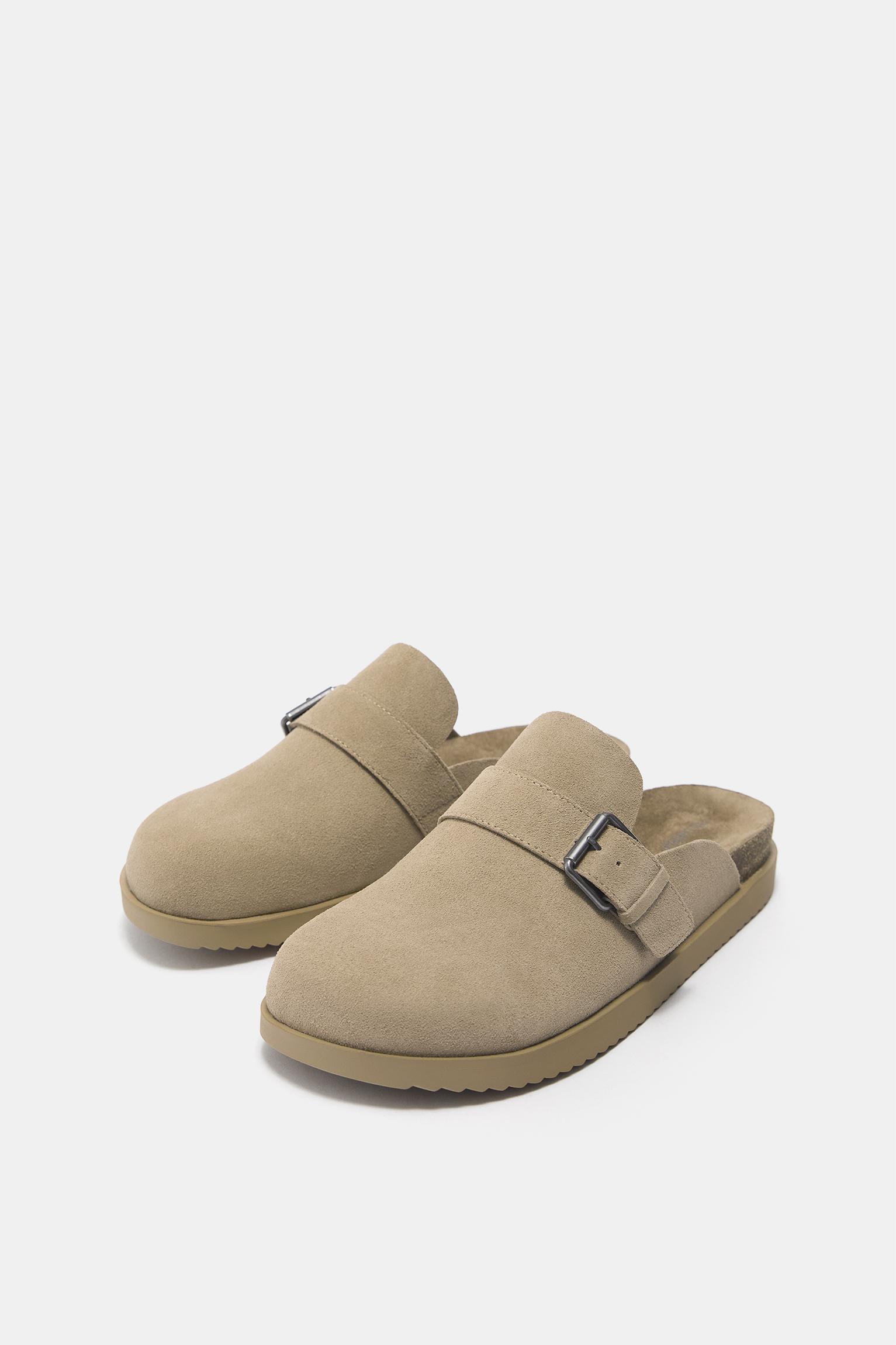 Leather buckle clogs — Ecru