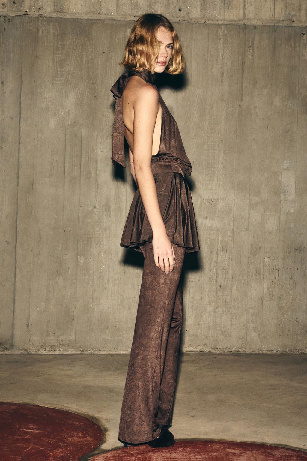 Vestido corto halter marrón PULL&BEAR