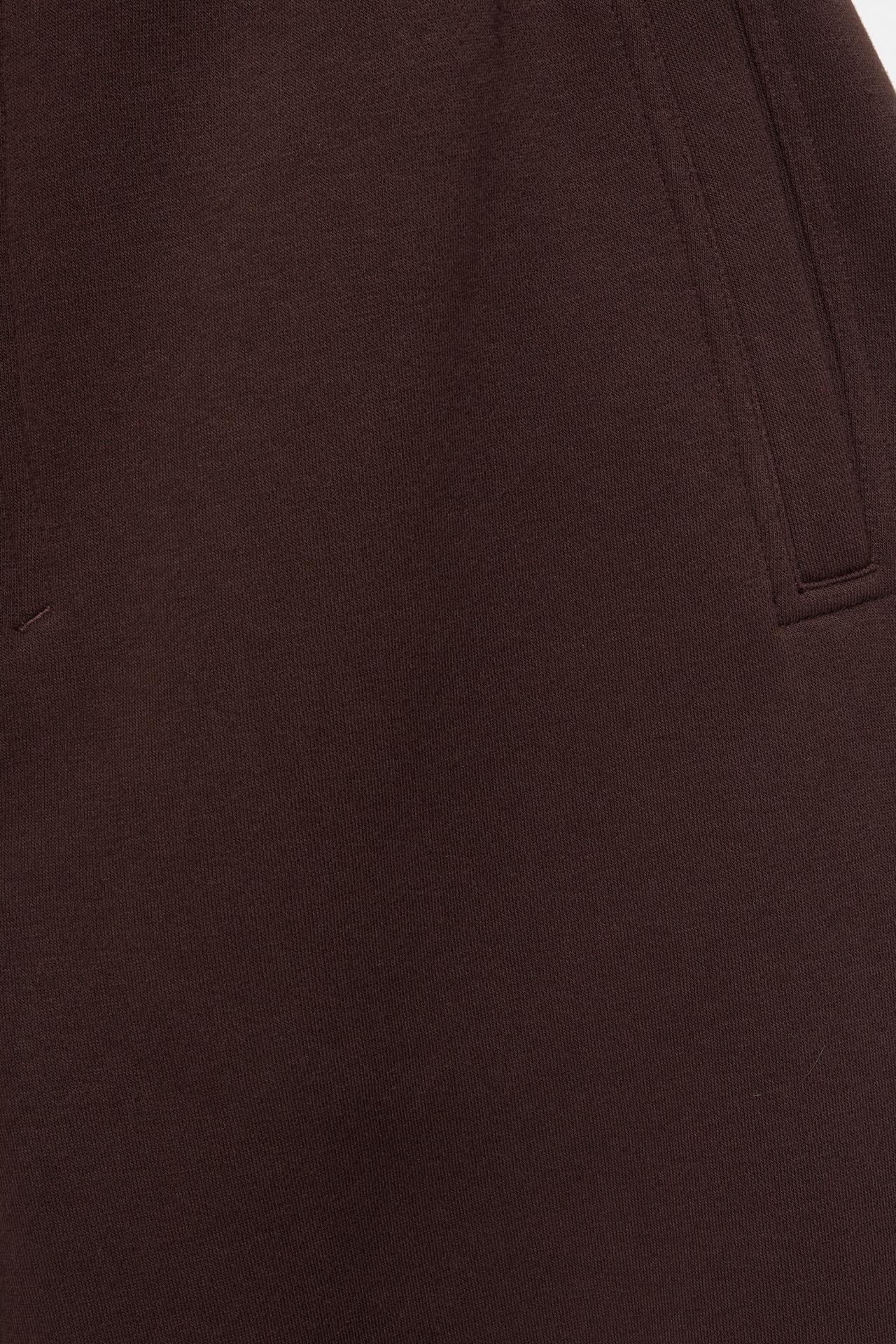 Basic baggy tracksuit bottoms — Chocolate