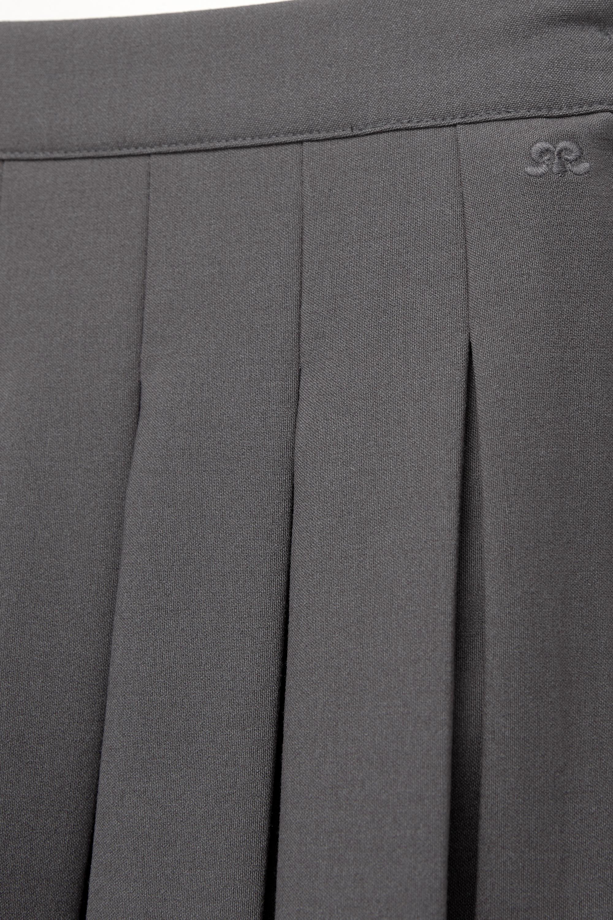 Pleated mini skirt — Grey marl