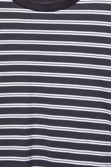 Boxy-fit long sleeve T-shirt — Striped 8