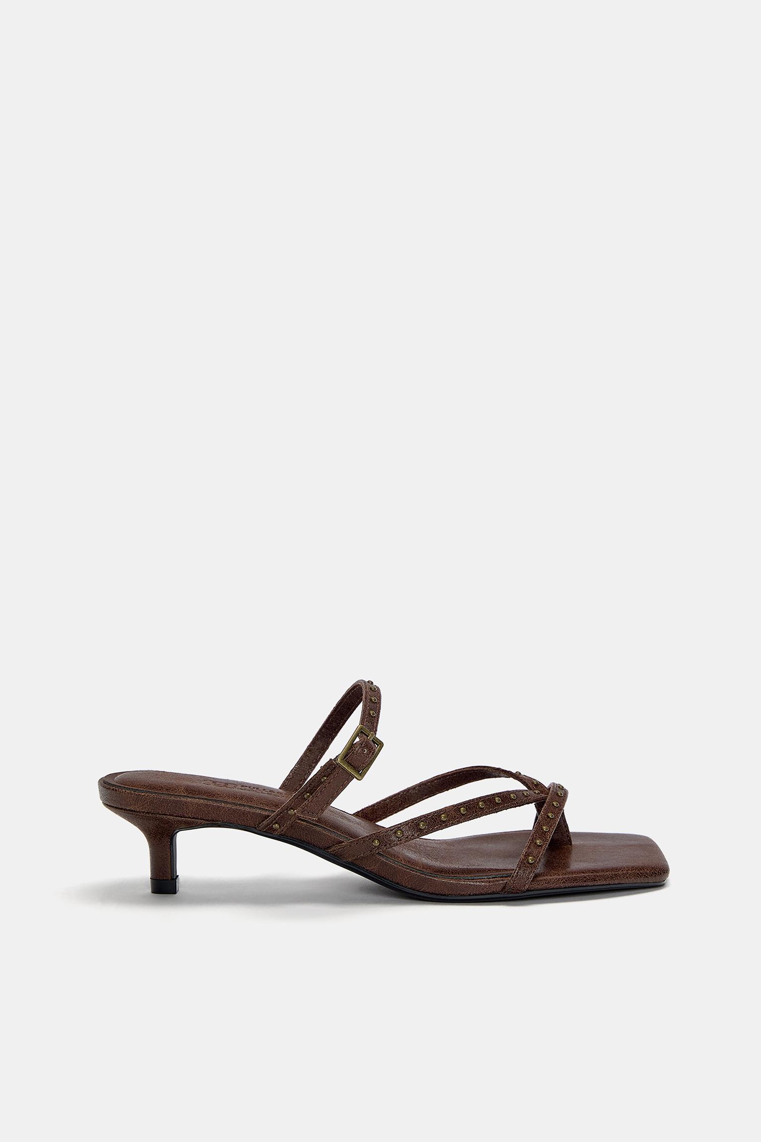 Absatzsandalen Mit Nieten