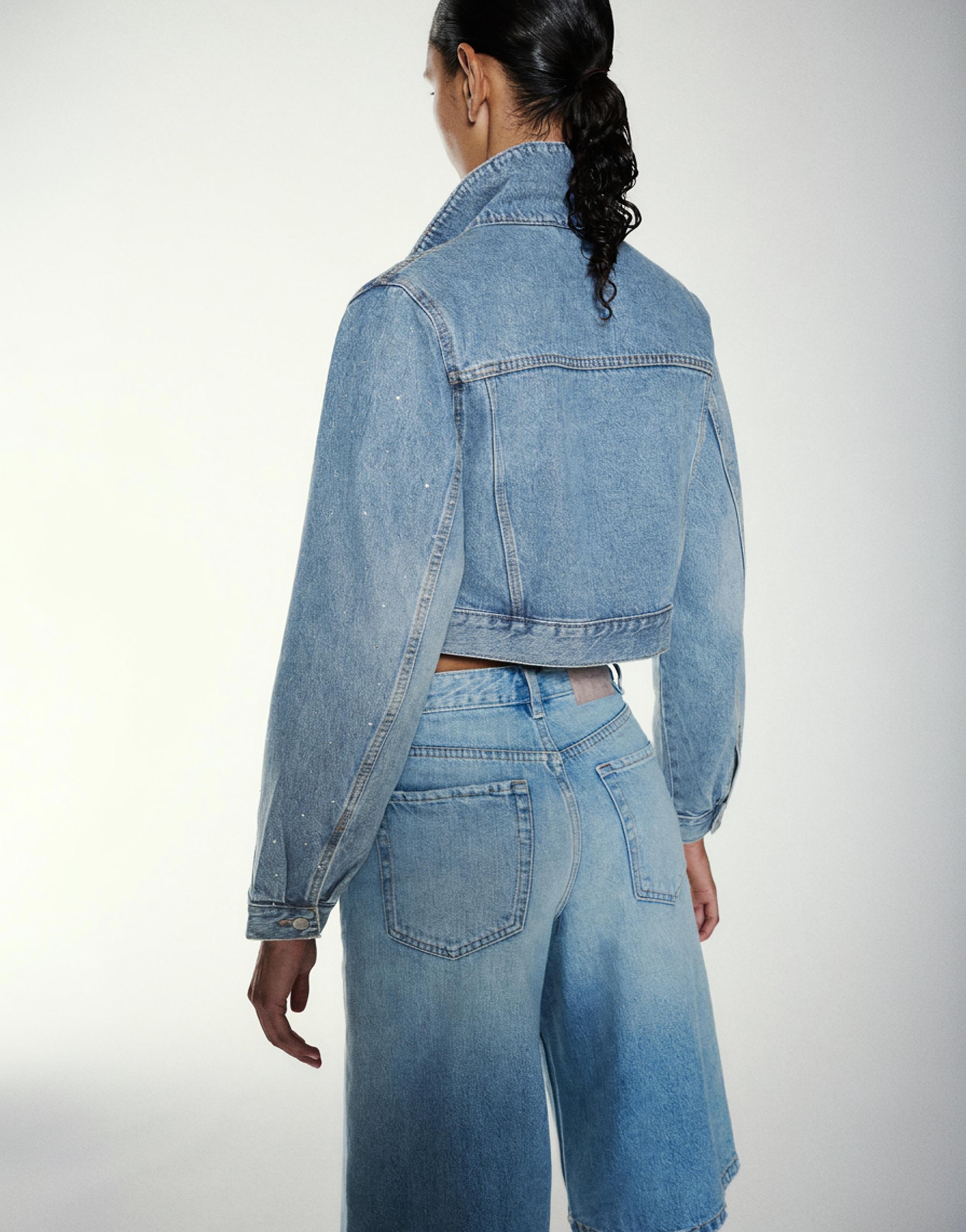 Cropped rhinestone denim jacket — Medium blue