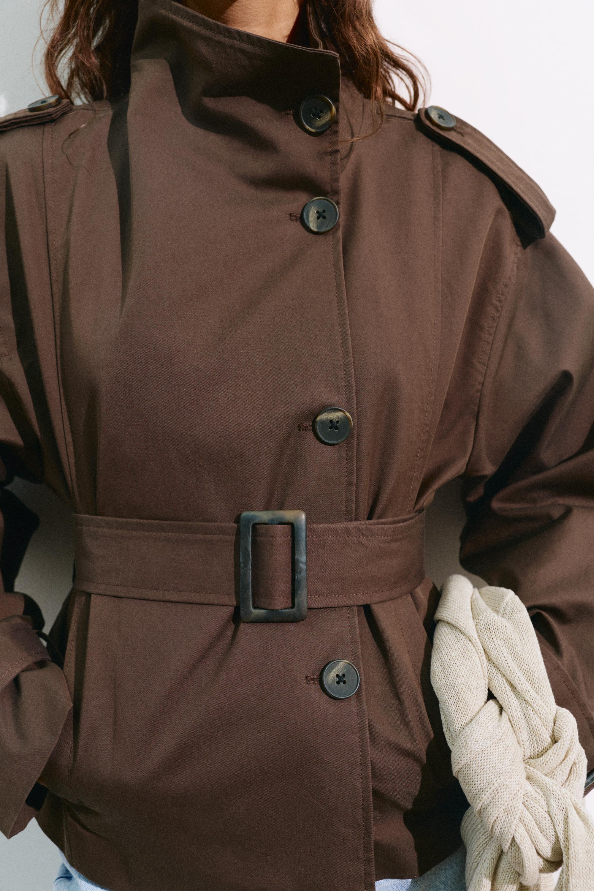 Short belted trench coat — Brown