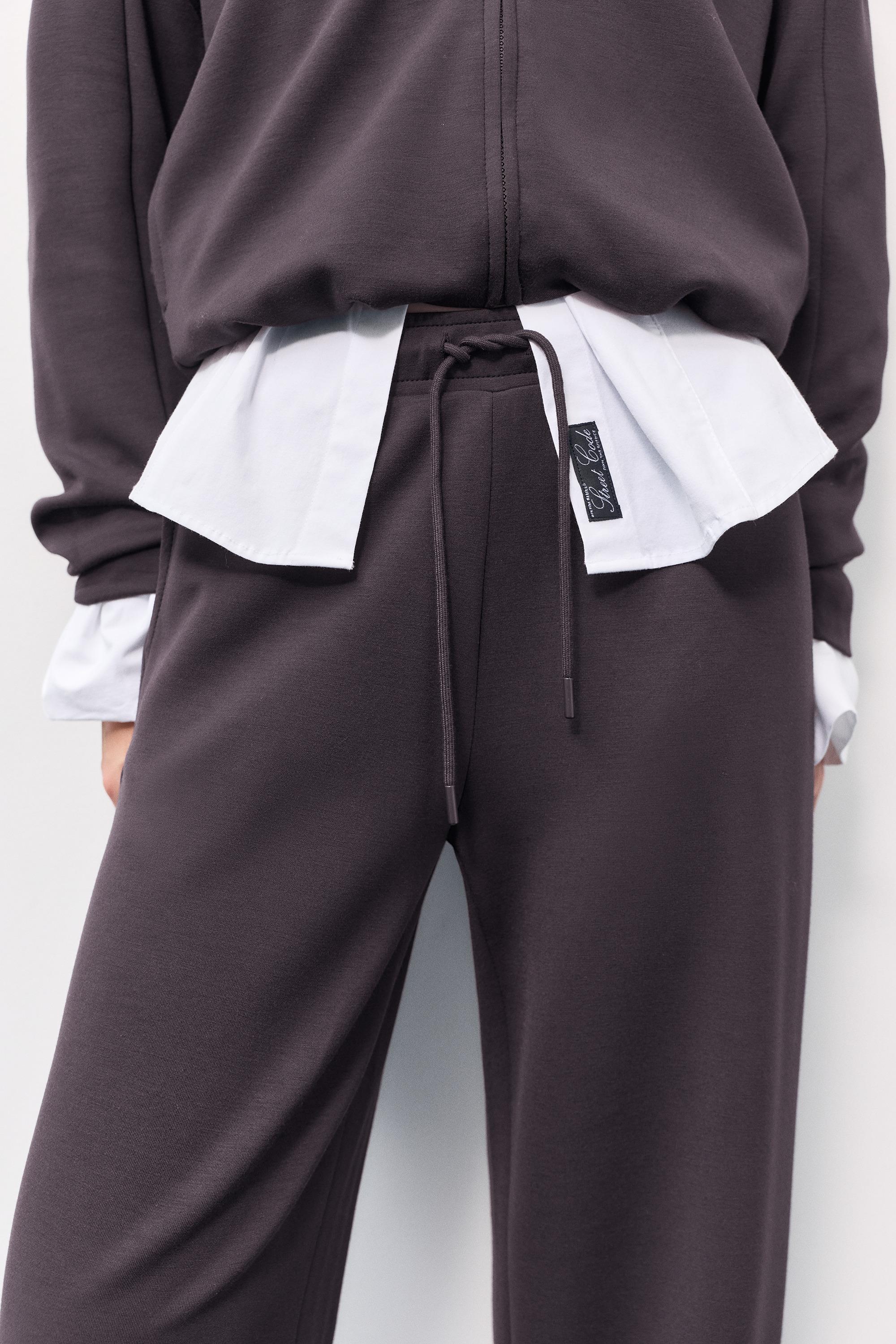 Yumuşak dokunuşlu geniş paça pantolon - Görsel 180