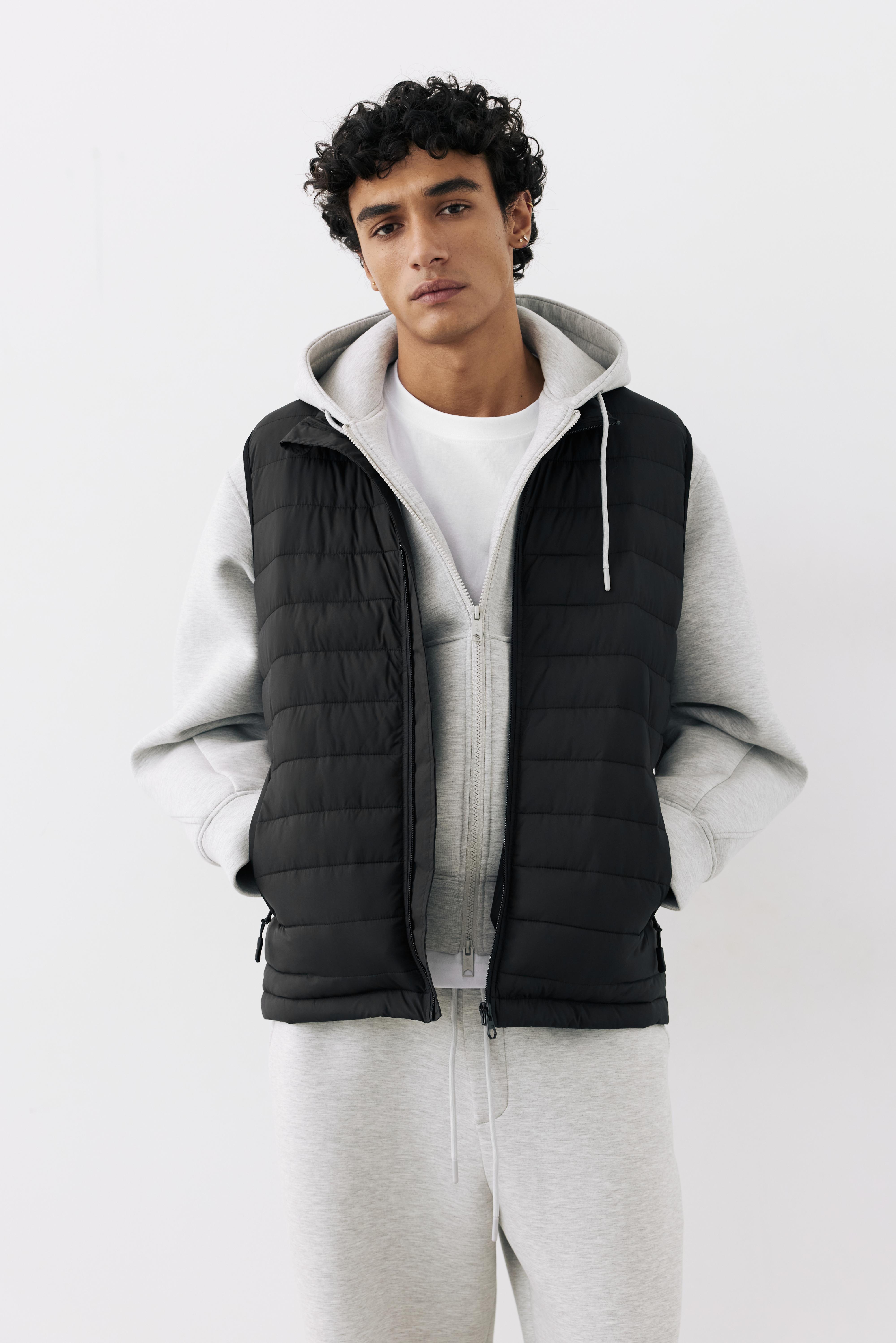 Quilted gilet — Black