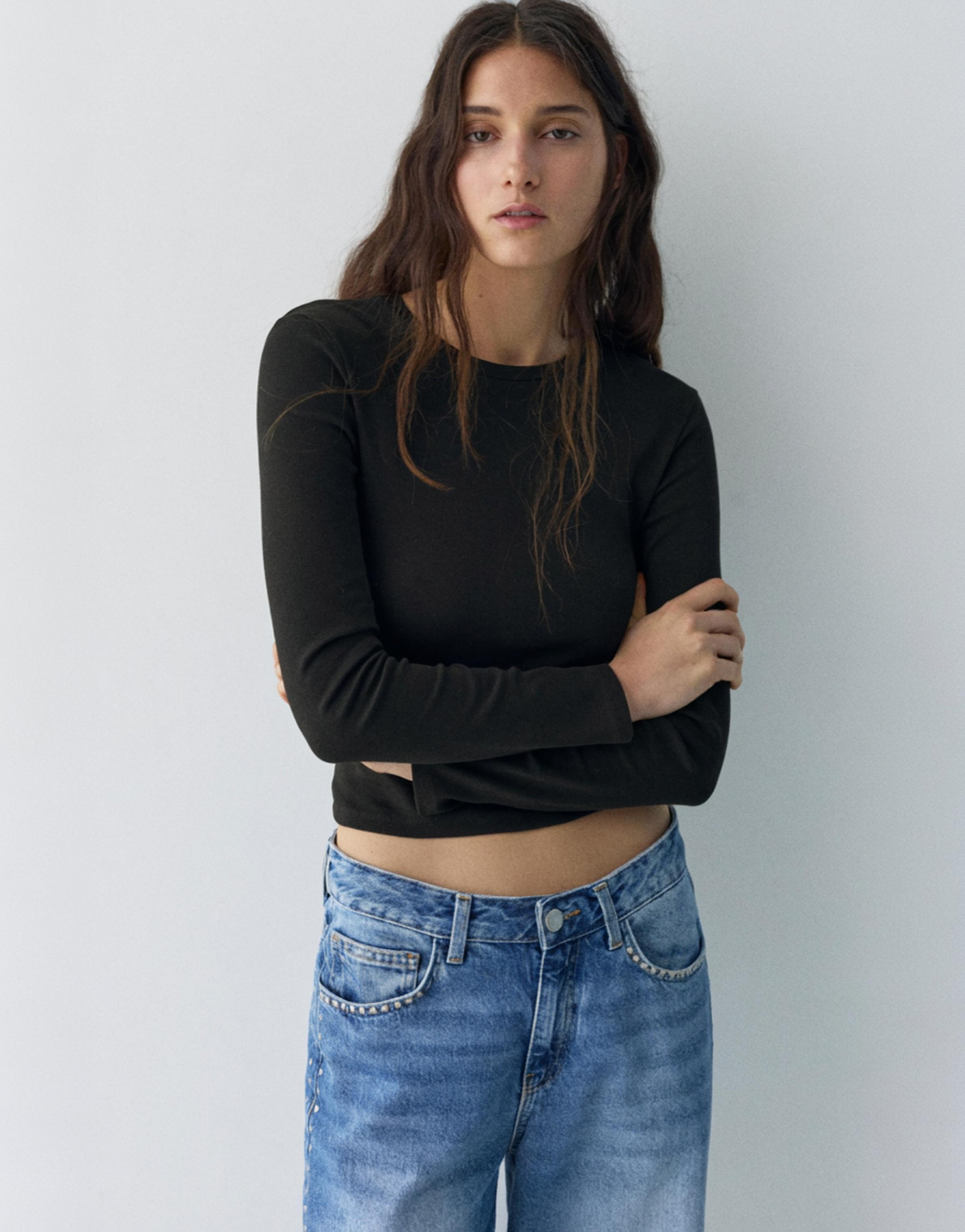 Vücuda oturan uzun kollu t-shirt - Görsel 18