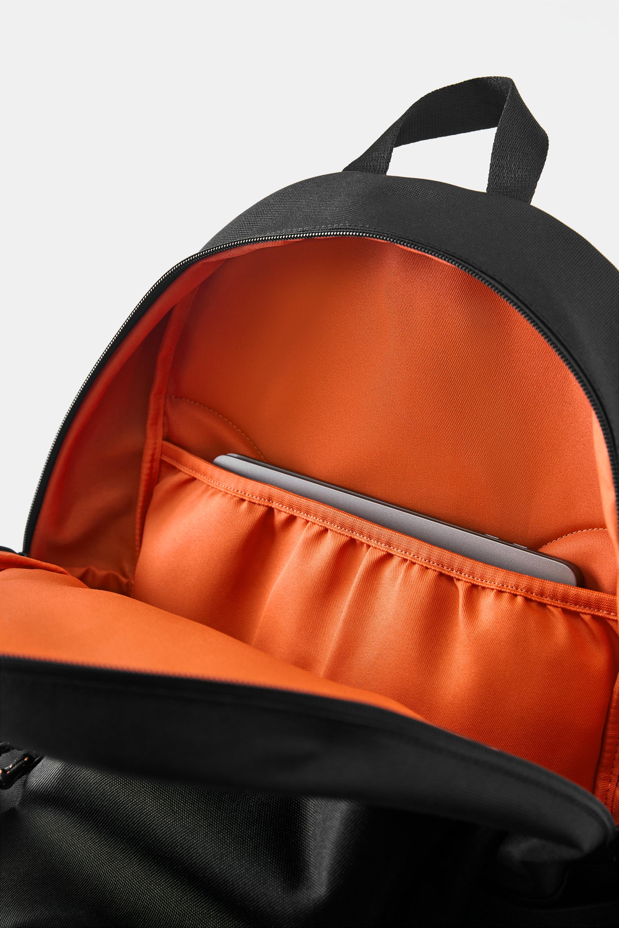 STWD backpack — Black