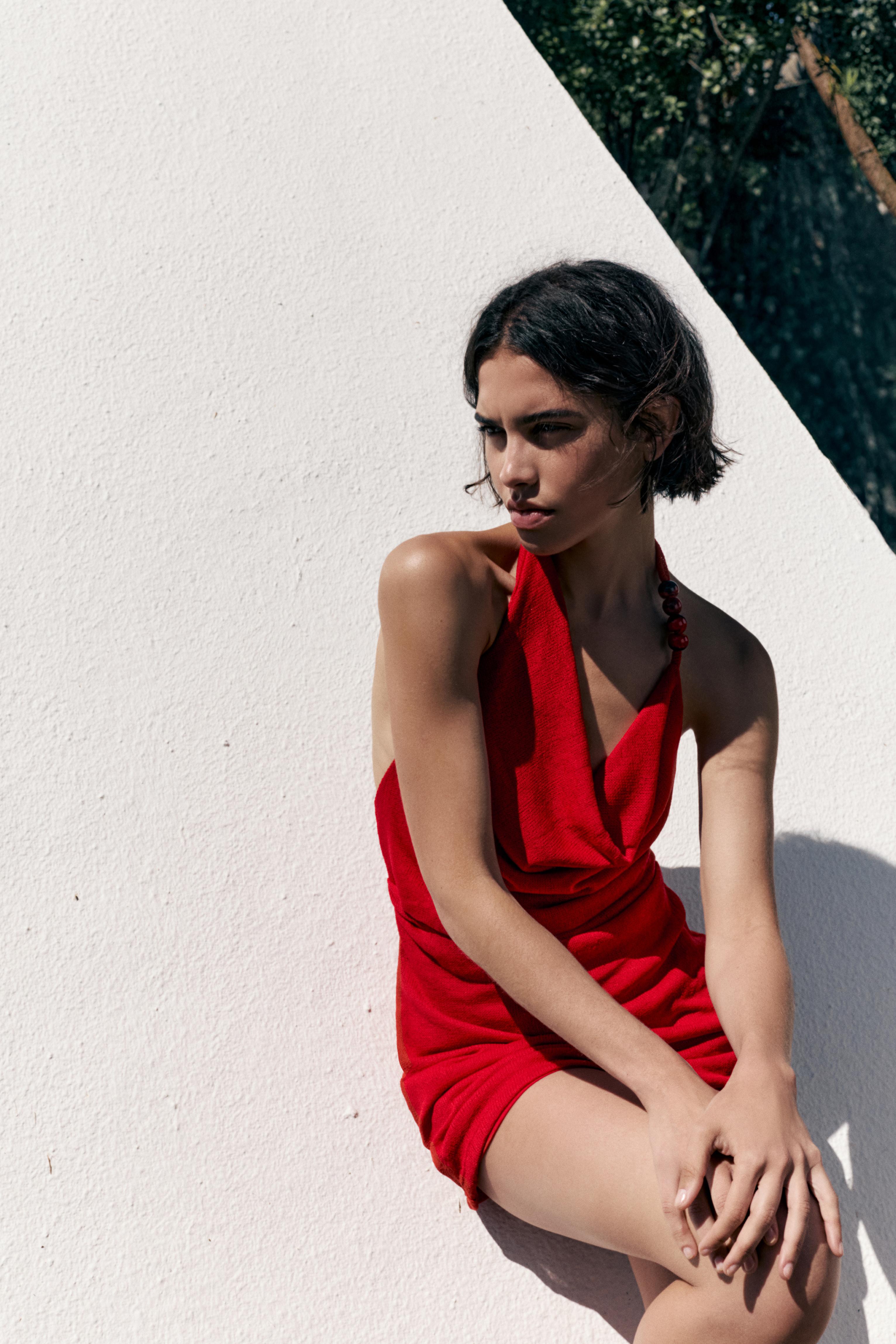 Short red dress — Dark pink