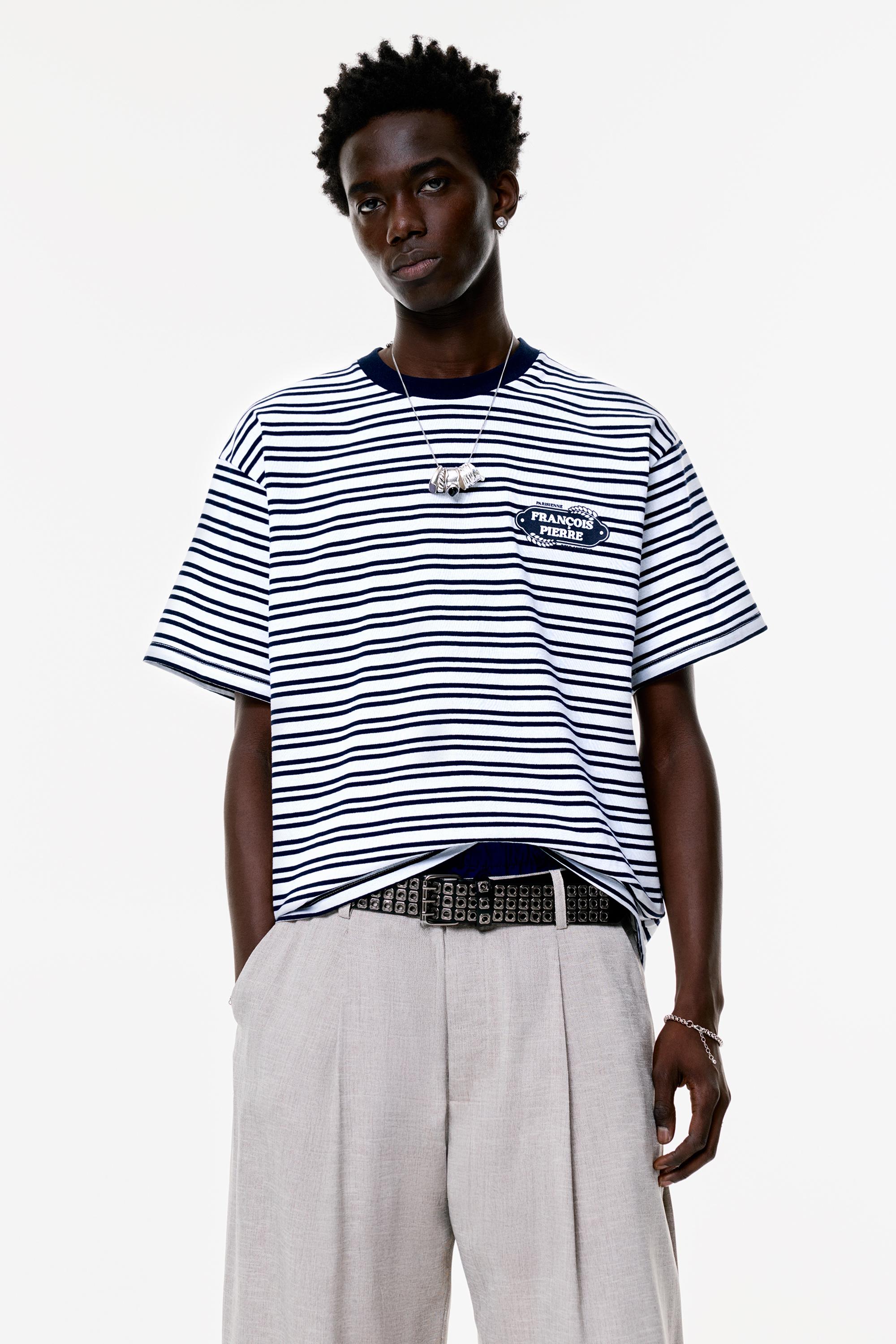 Gestreiftes T-Shirt Mit Paris-Menü-Motiv