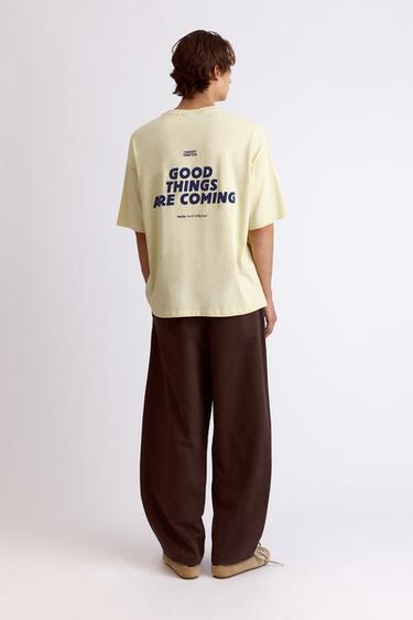 Relaxed text graphic T-shirt — Yellow 3