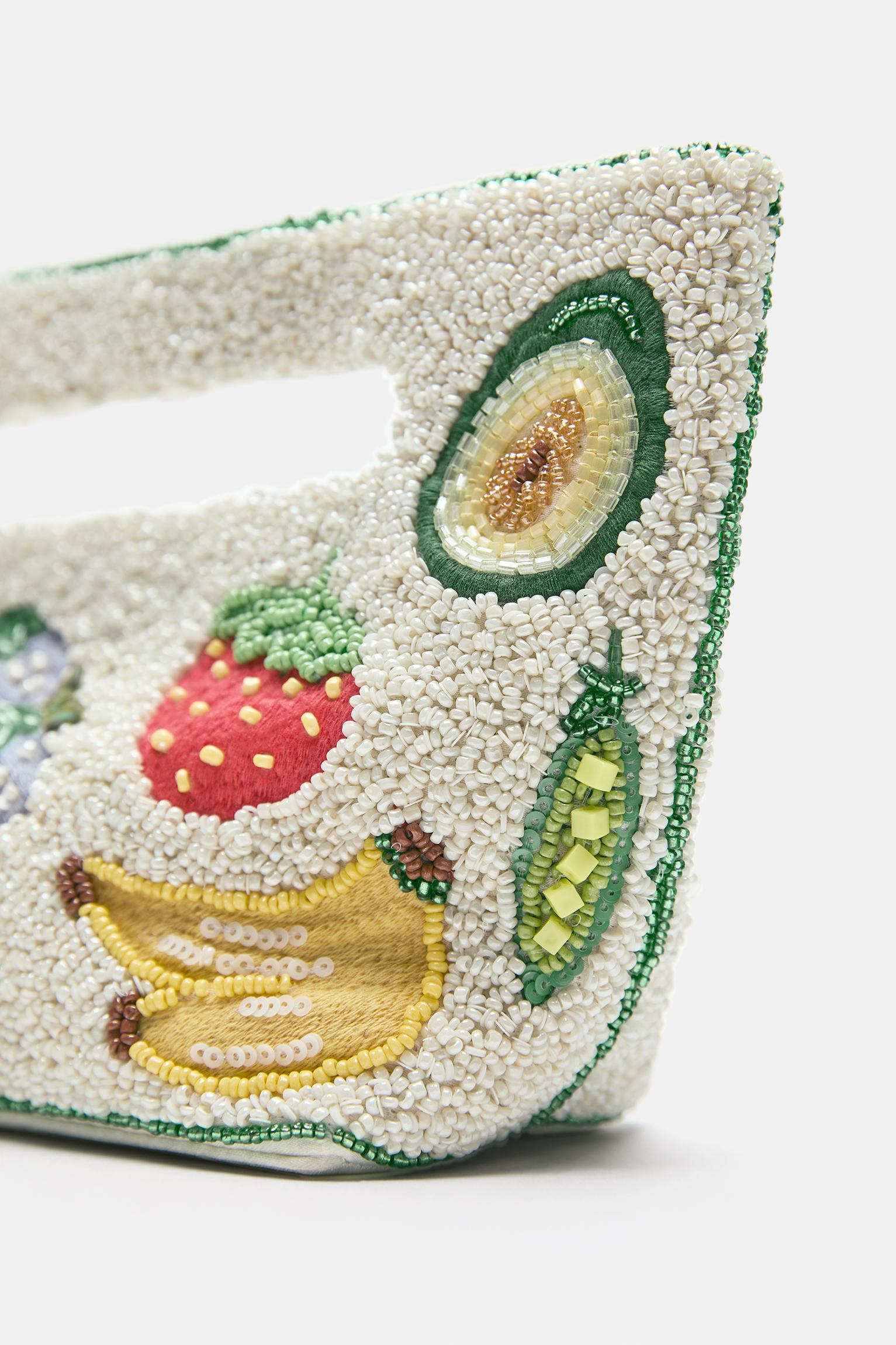 Beaded handbag — White