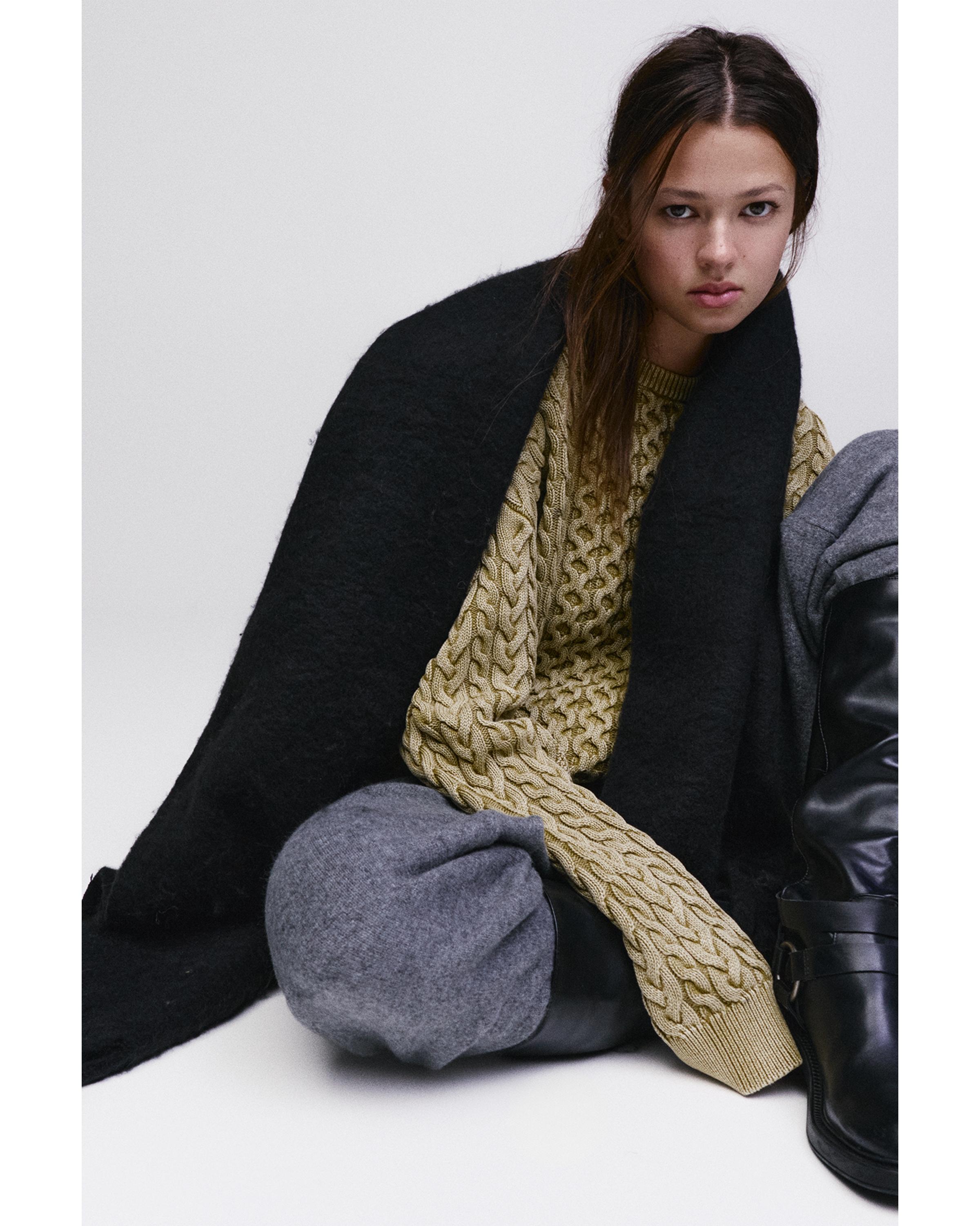 Maxi mohair-effect scarf — Black