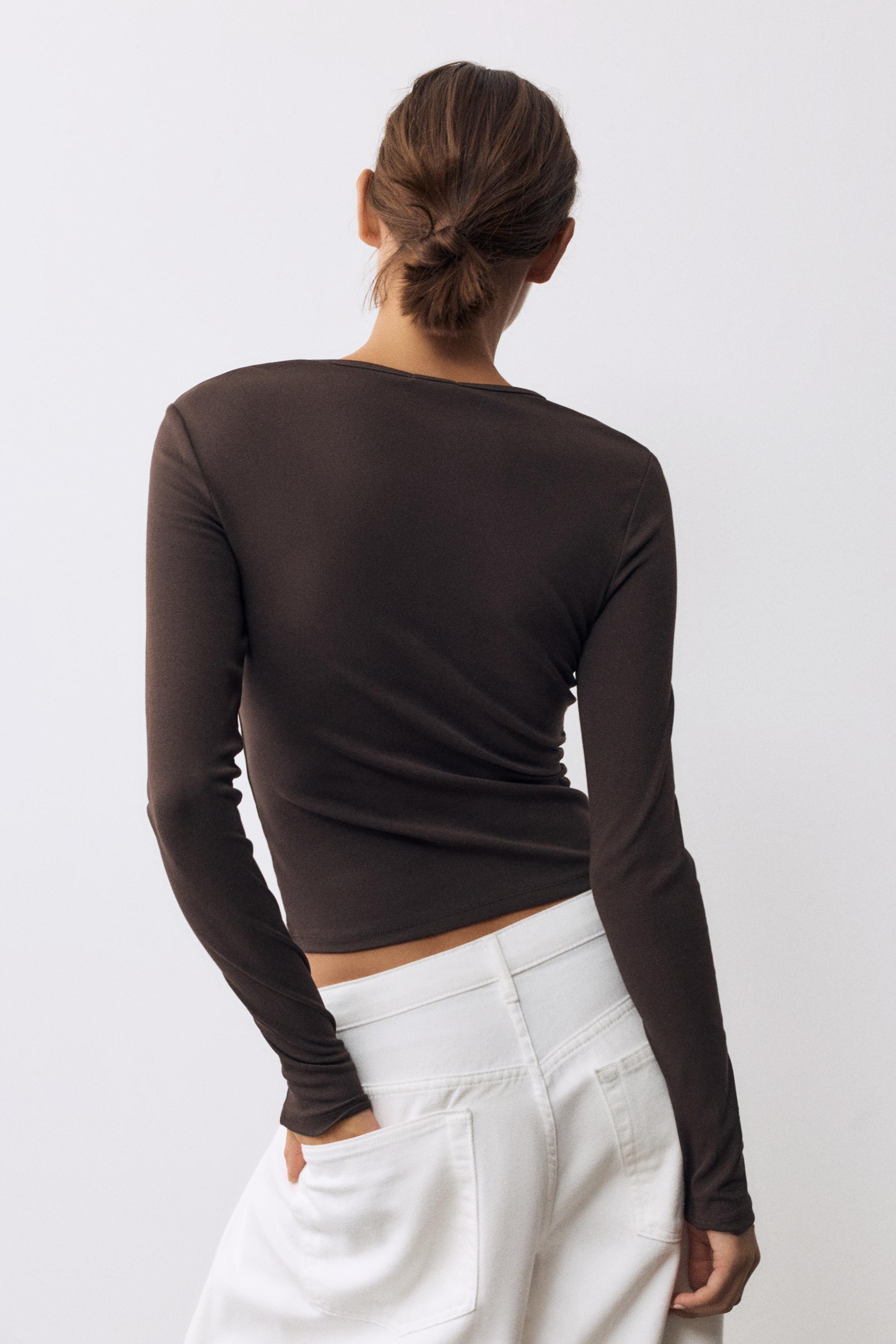 Fitted long sleeve T-shirt — Brown