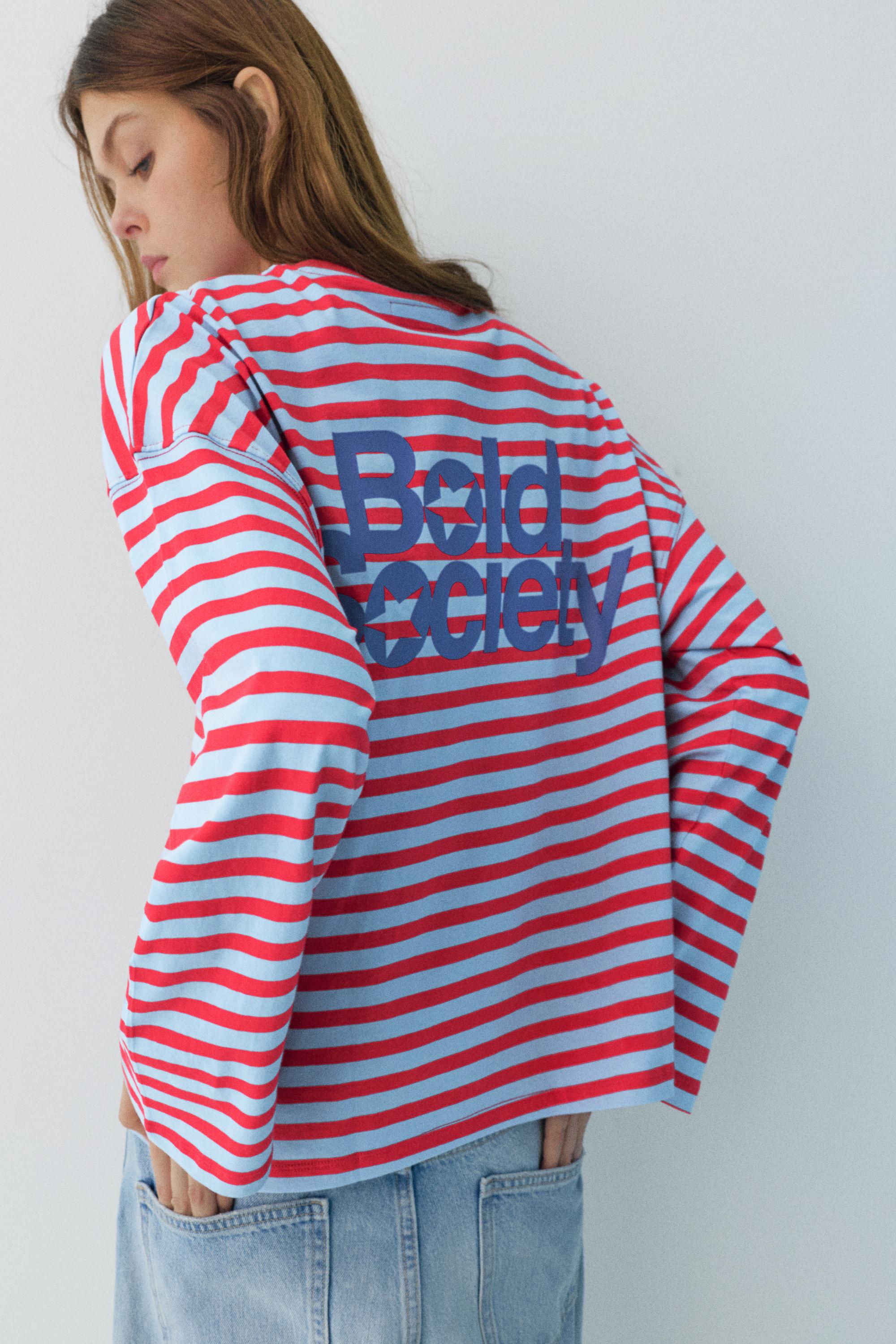 Yazı detaylı çizgili t-shirt - Görsel 9