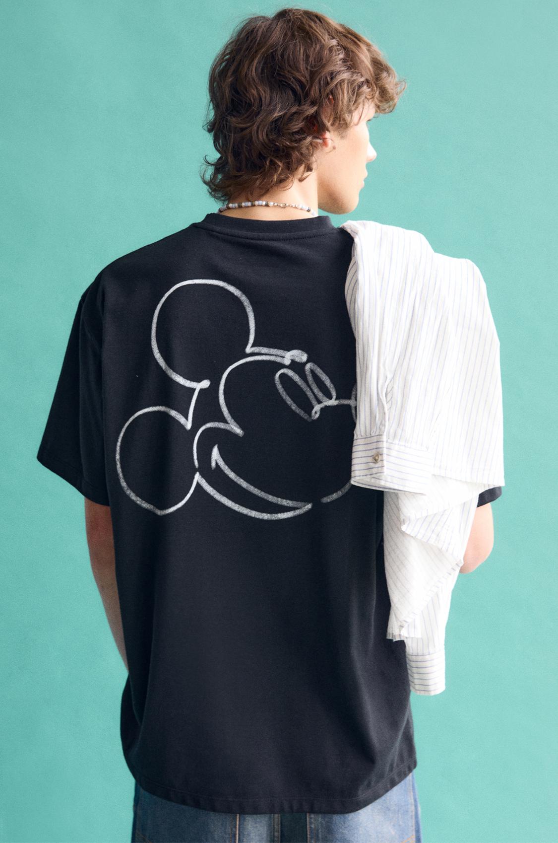 Schwarzes Shirt Mickey Mouse - PULL&BEAR