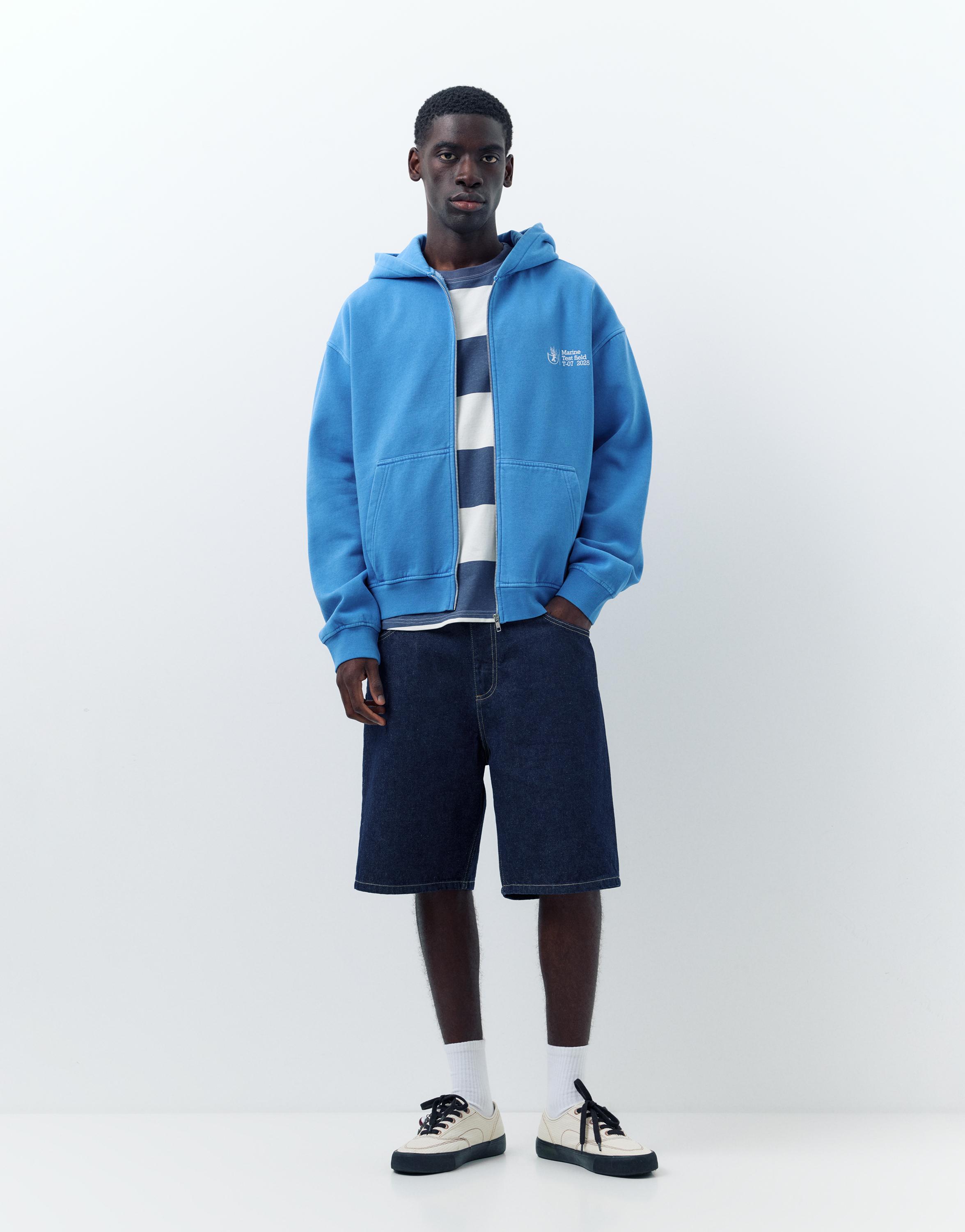 Fermuarlı mavi kapüşonlu sweatshirt - Görsel 13