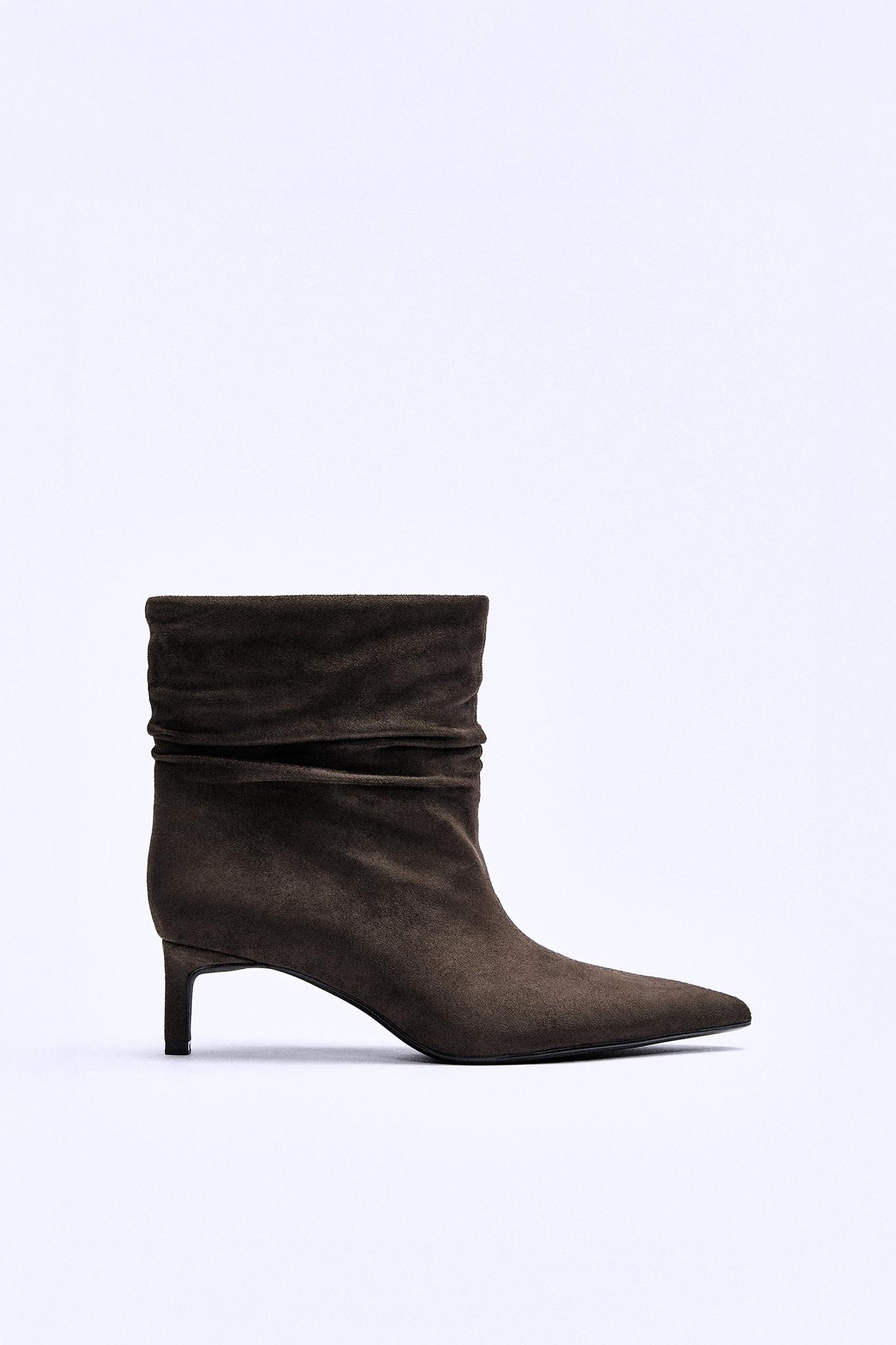 Ruched heel ankle boots — Brown