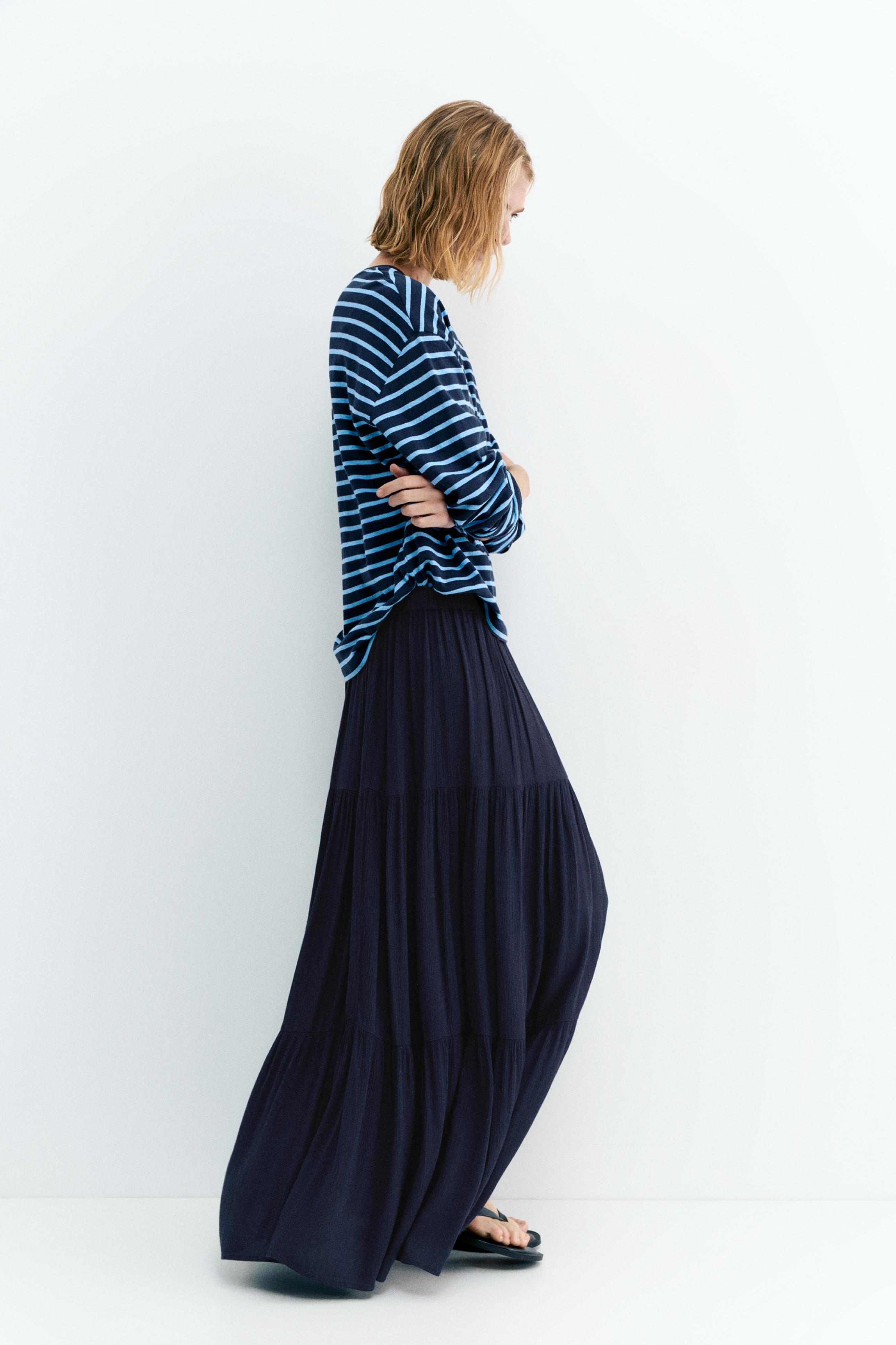 Flowy paneled midi skirt — Navy