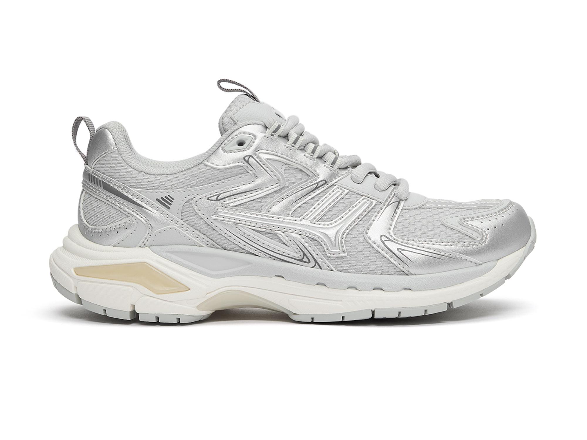 Often 02 trainers — Silver