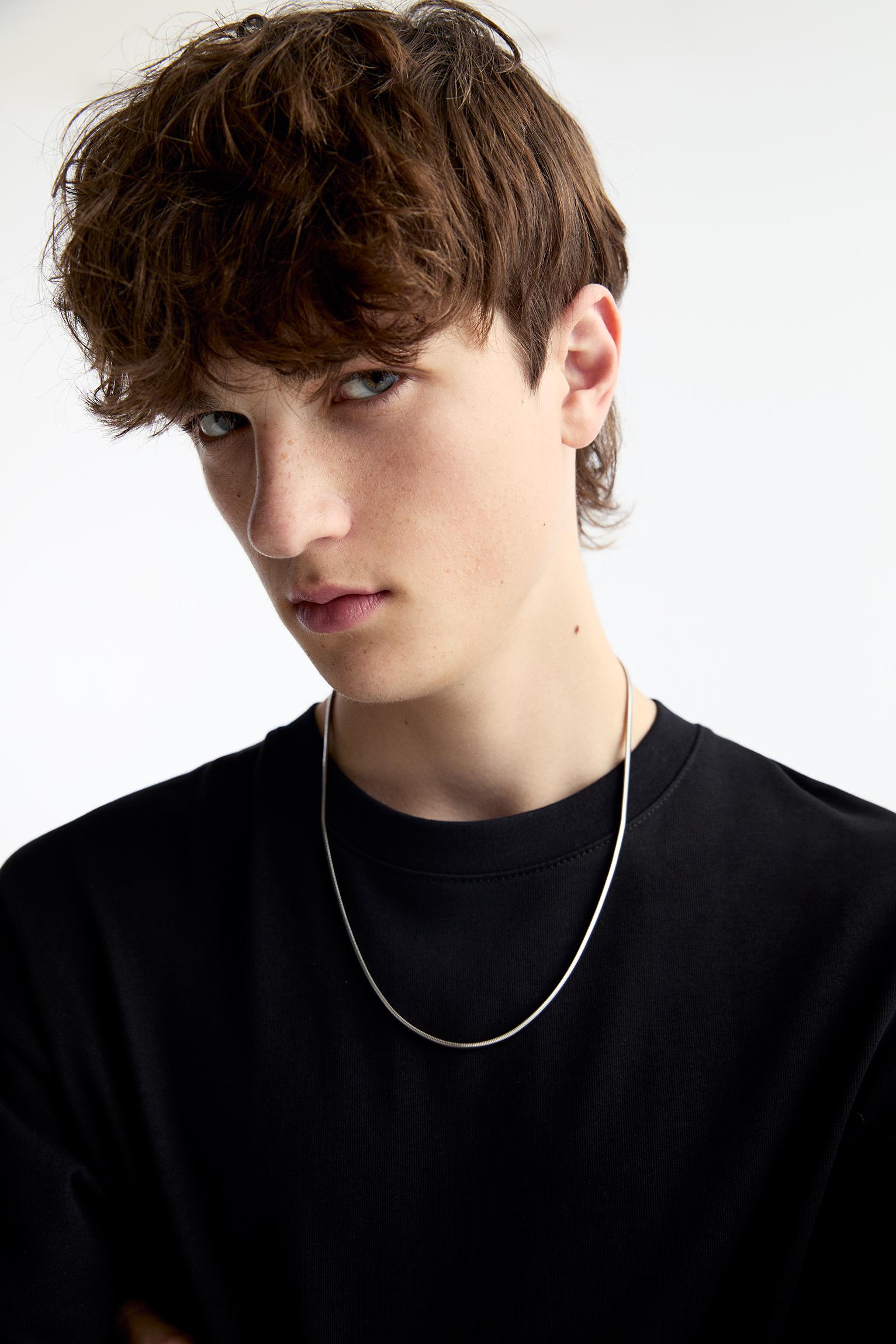 Heavy weight T-shirt — Black