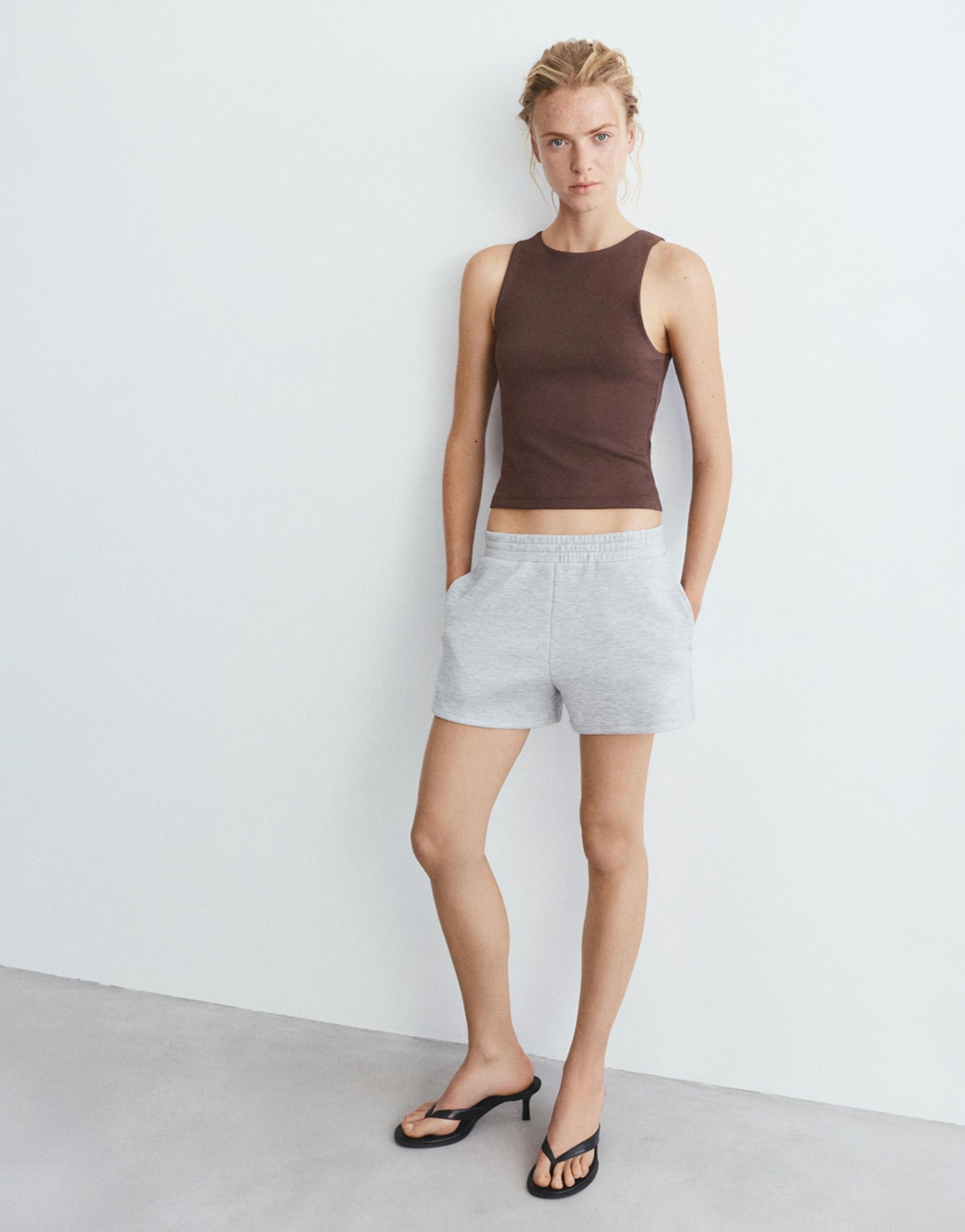 Soft-touch tank top — Brown