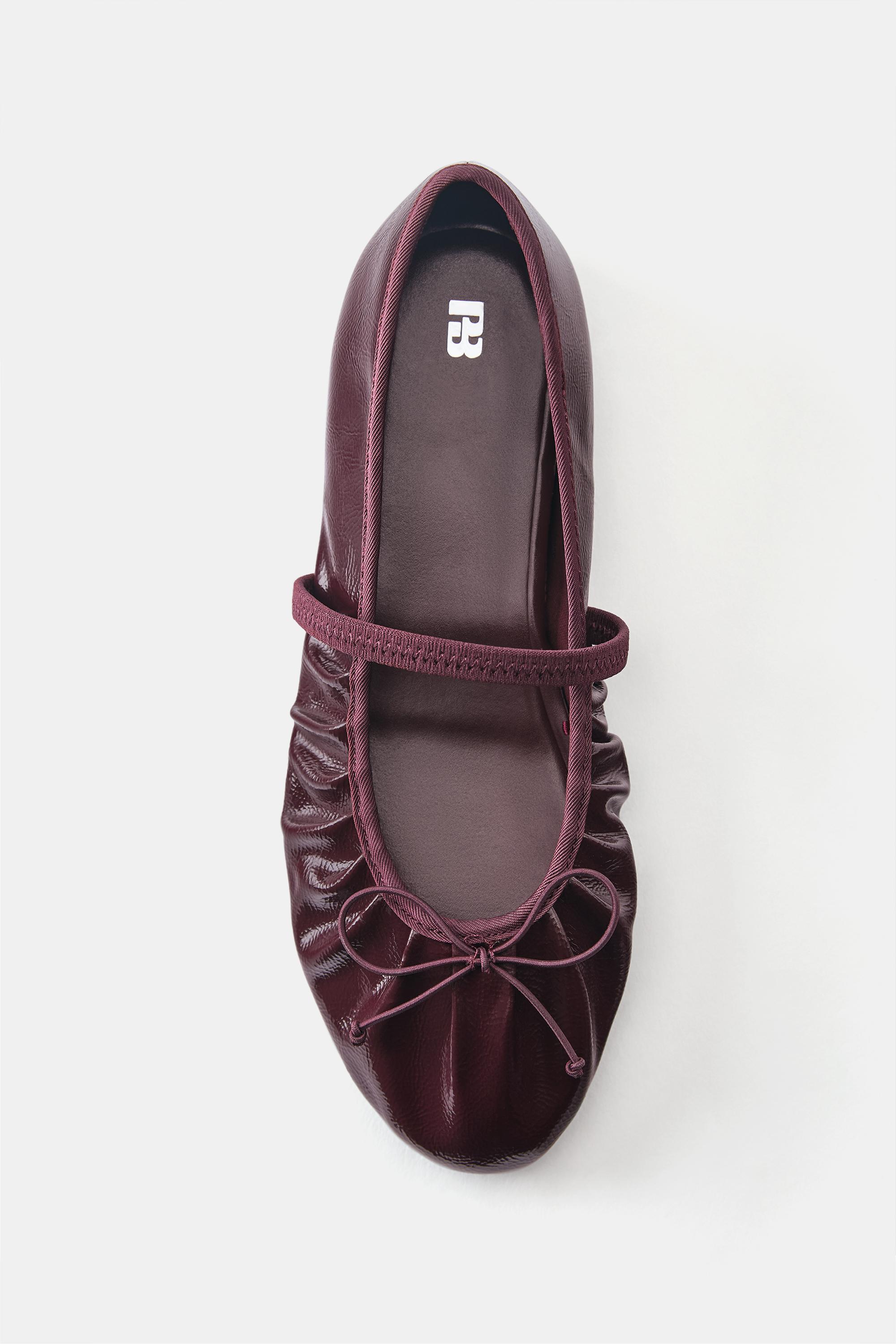 Gathered ballerina pumps — Maroon